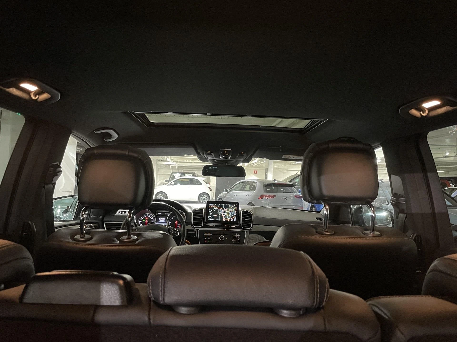 Mercedes-Benz-GLE-image-13
