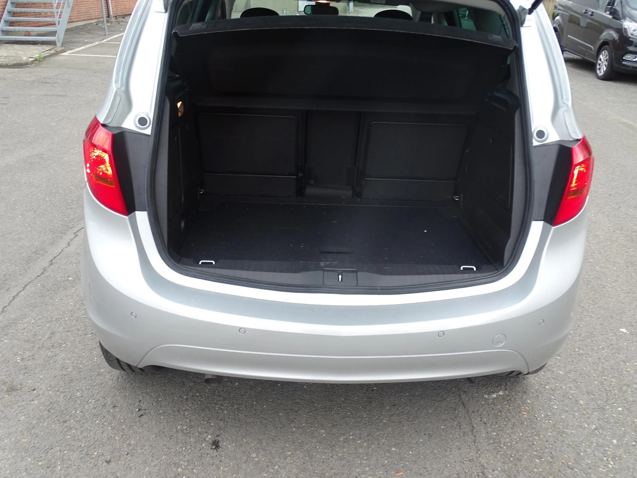 Opel-Meriva-image-16