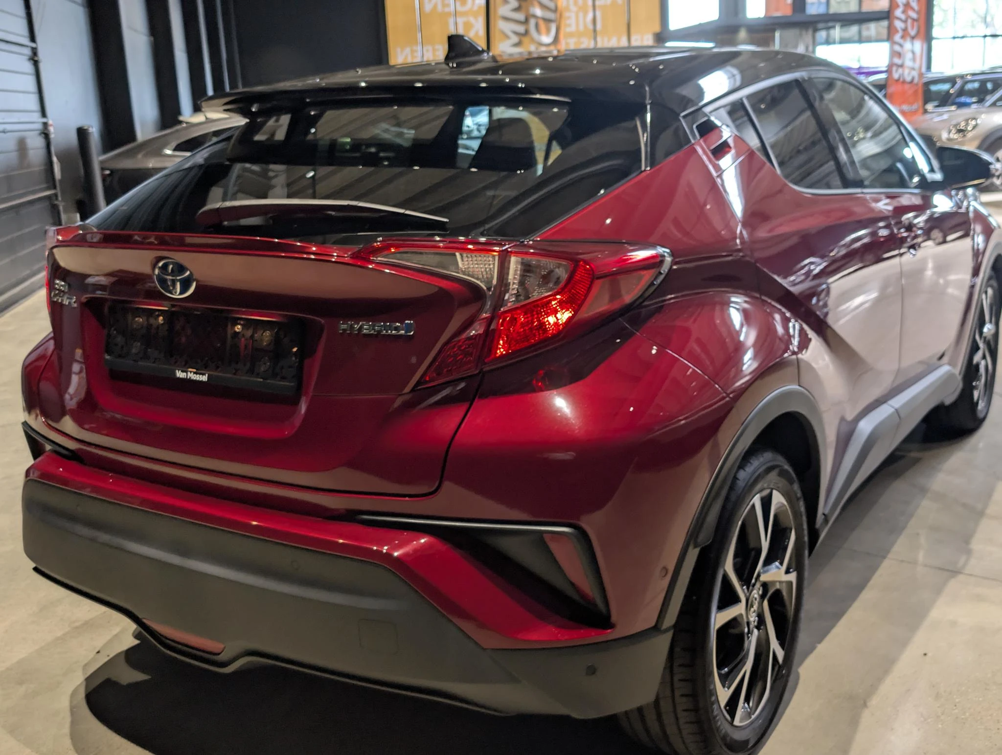Toyota-C-HR-image-6