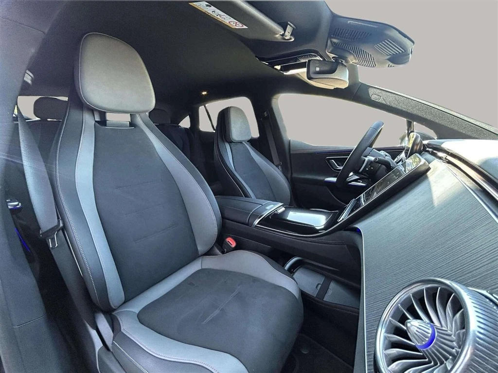 Mercedes-Benz-EQE-image-18