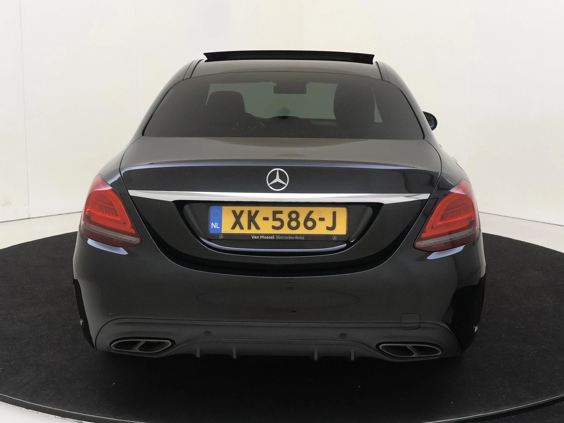 Mercedes-Benz C-Klasse 180 Premium Plus Pack