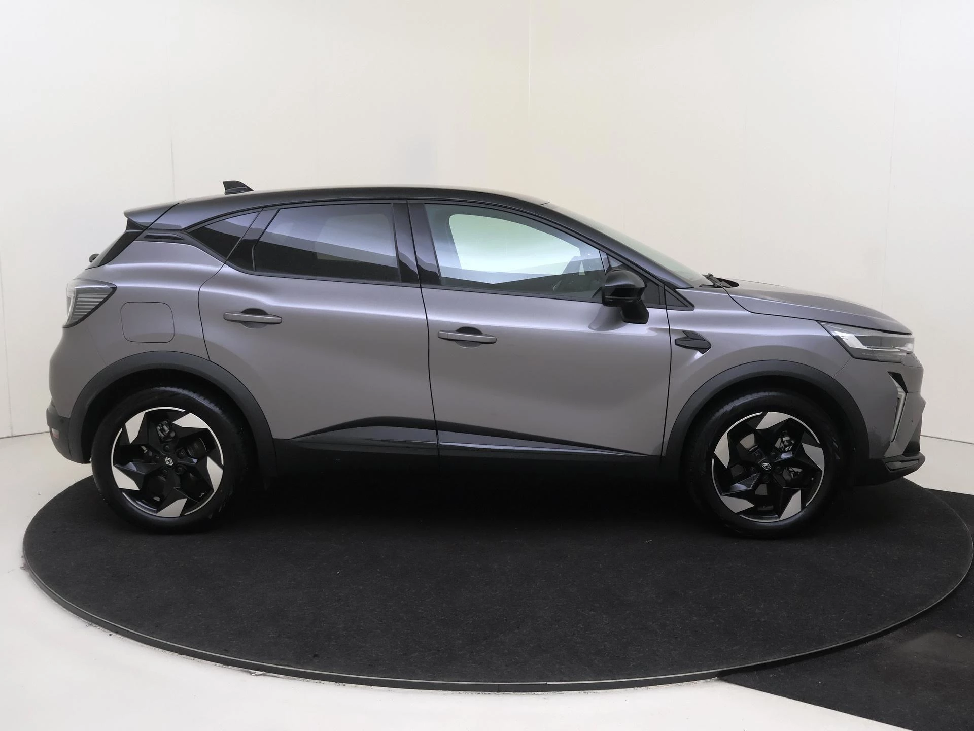 Renault Captur 1.8 E-Tech full hybrid 160 techno