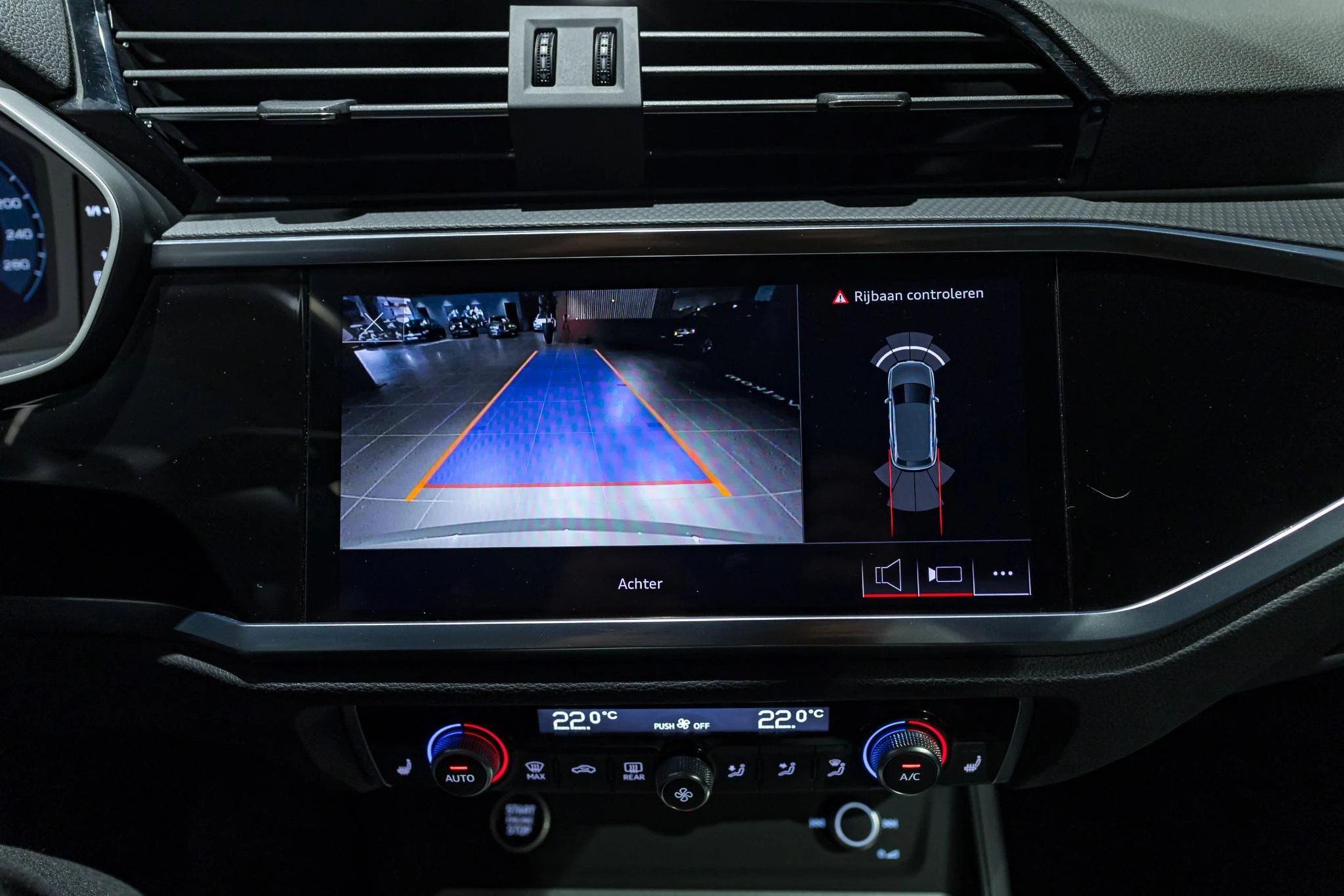 Audi-Q3-image-14