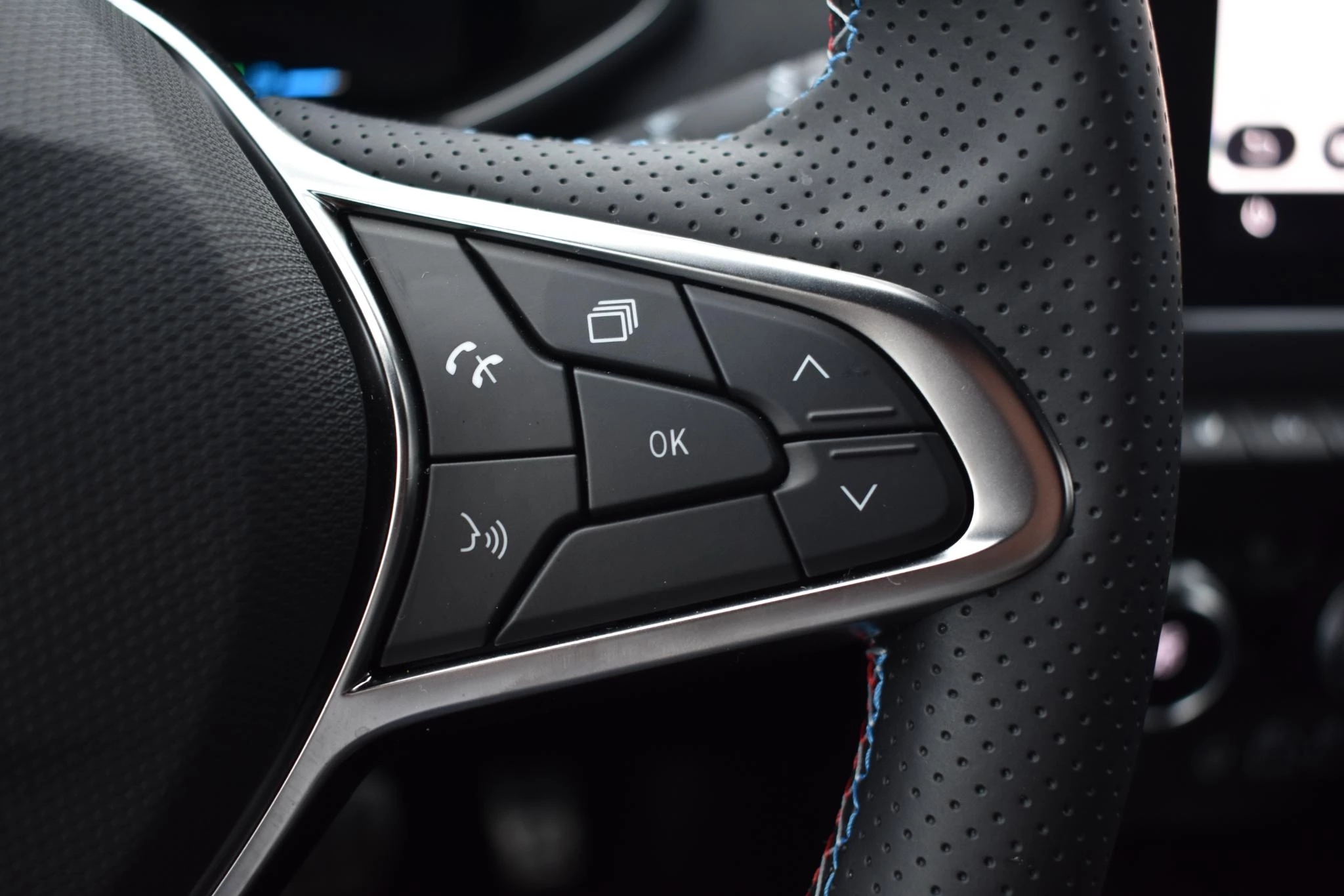 Renault-Clio-image-26