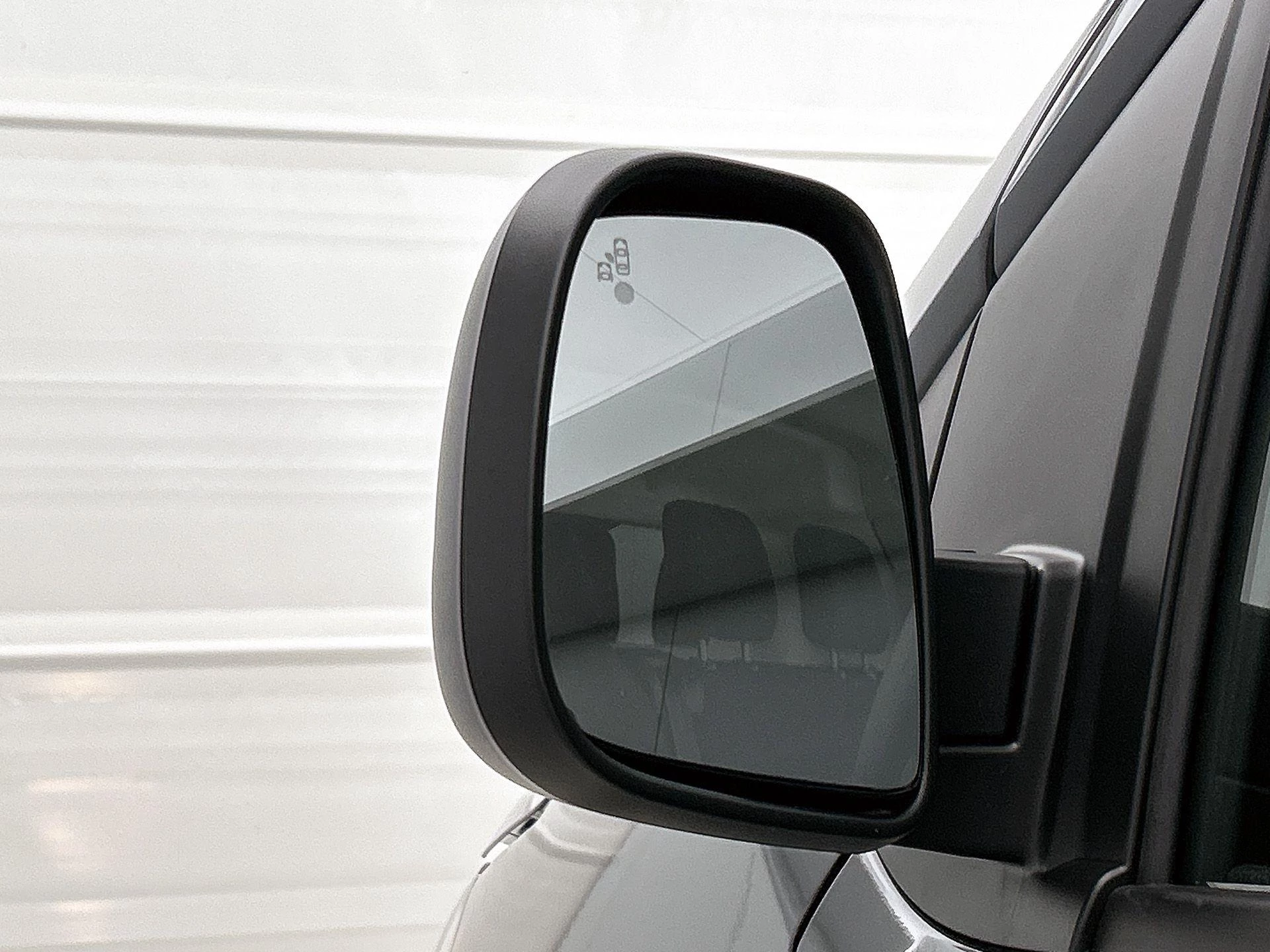 Opel-Vivaro-e-image-17