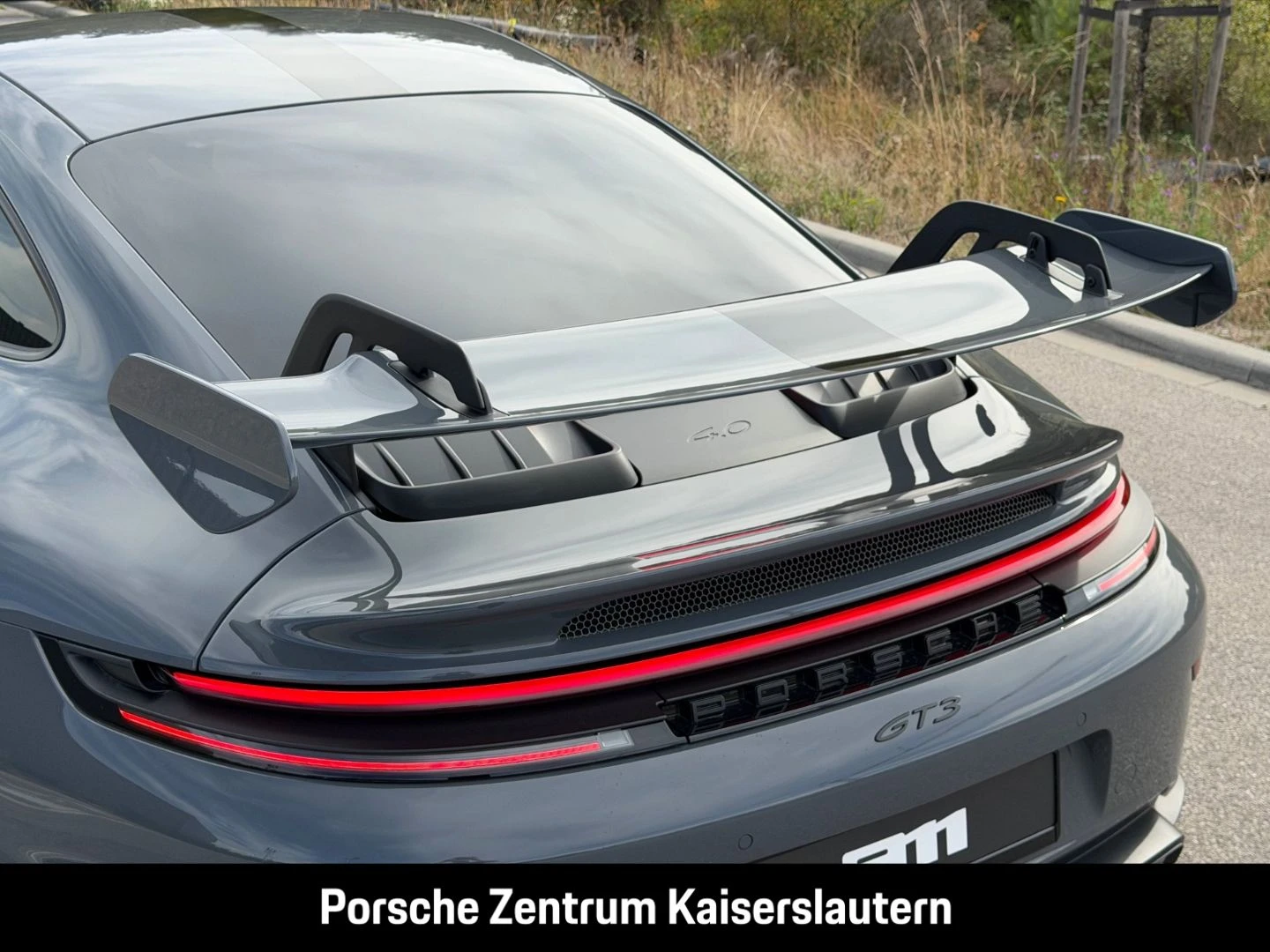Porsche-911-image-17