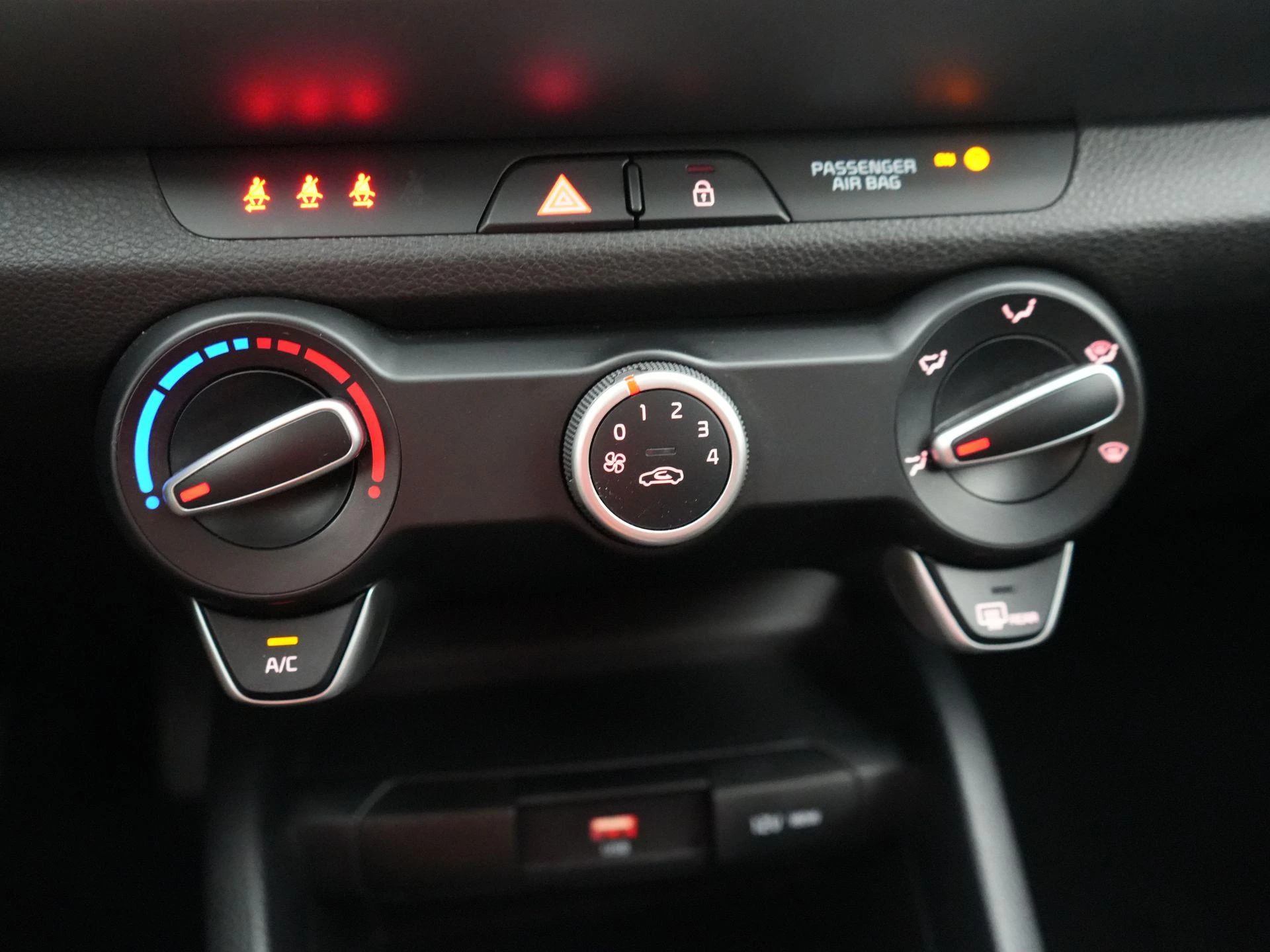 Kia-Stonic-image-15