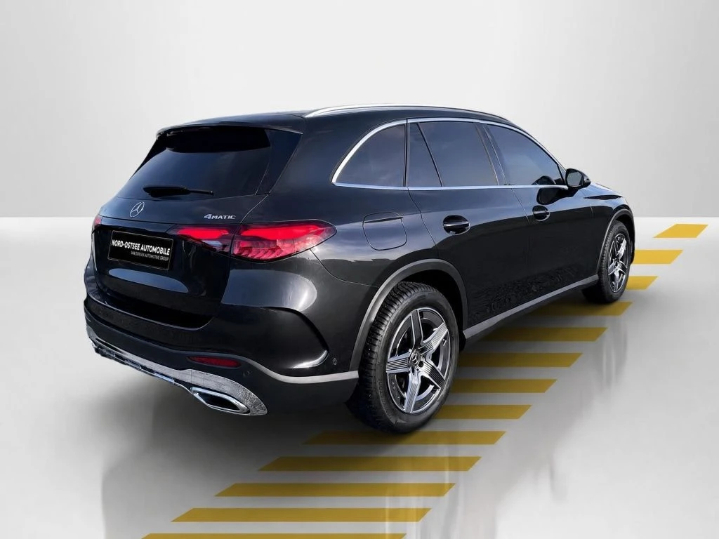 Mercedes-Benz-GLC 300 d-image-14