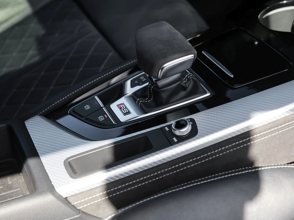 Audi RS4 Avant 2.9 TFSI Navi Matrix Panorama AHK B&O