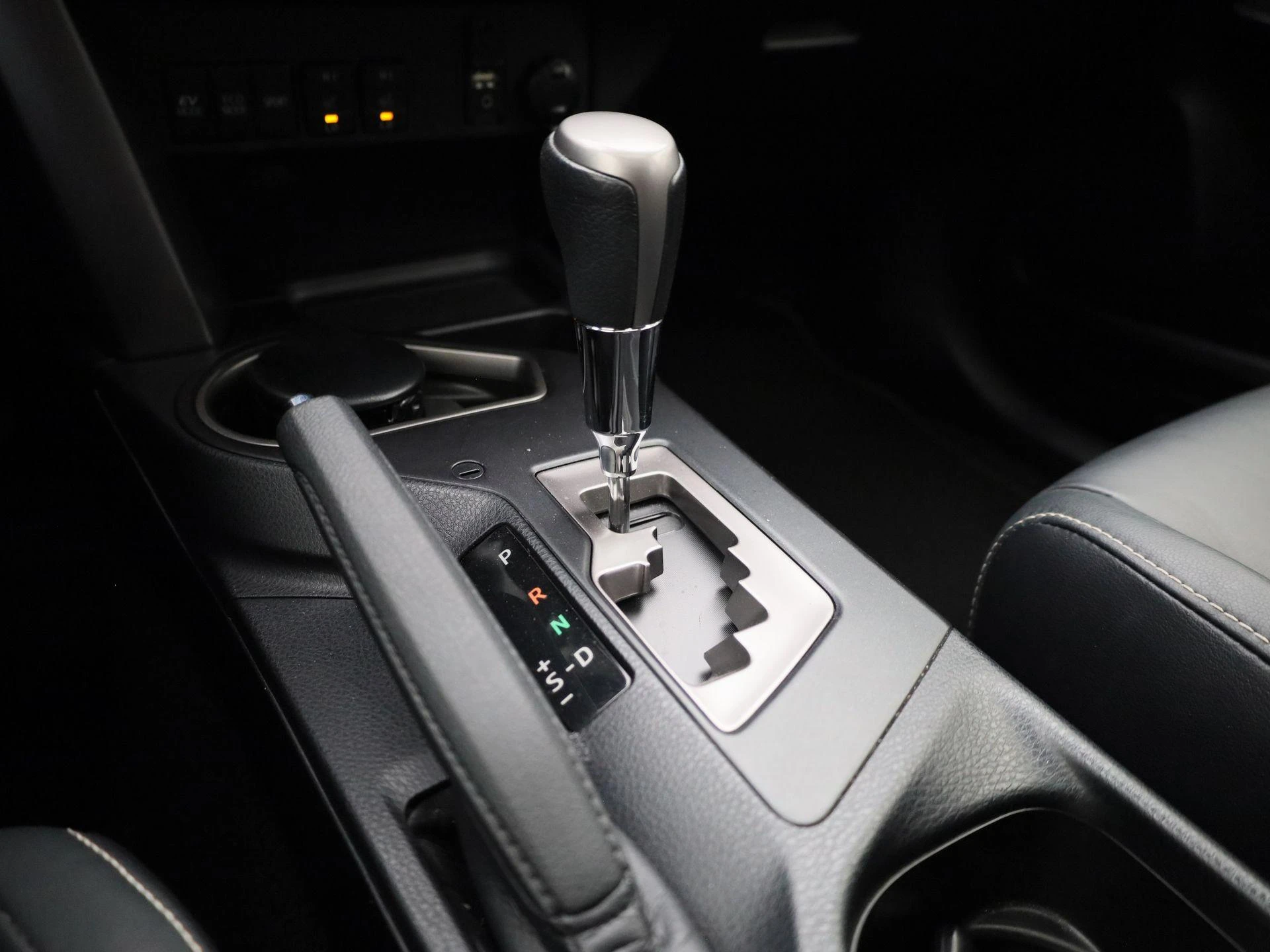 Toyota RAV4 2.5 Hybrid AWD Executive