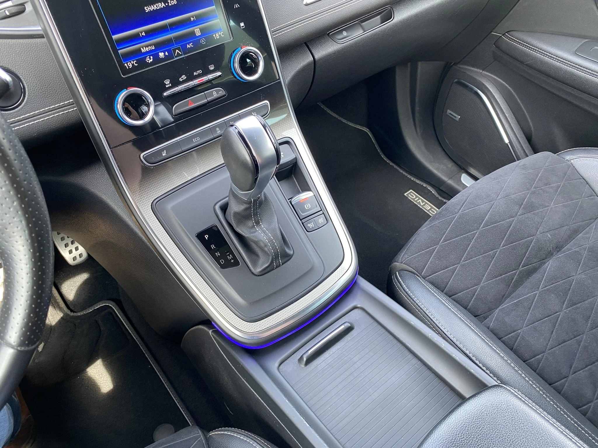 Renault Grand Scénic Black Edition TCe 160 EDC GPF