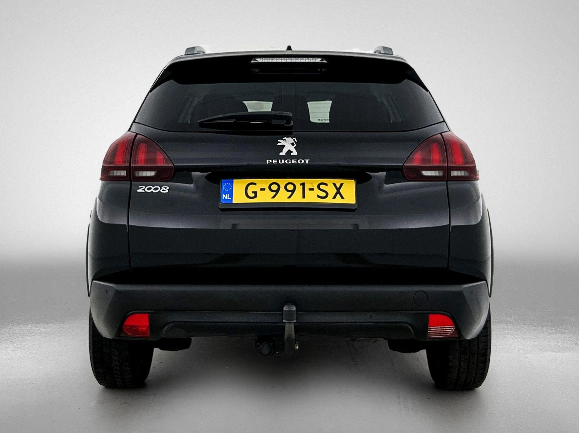 Peugeot-2008-image-2