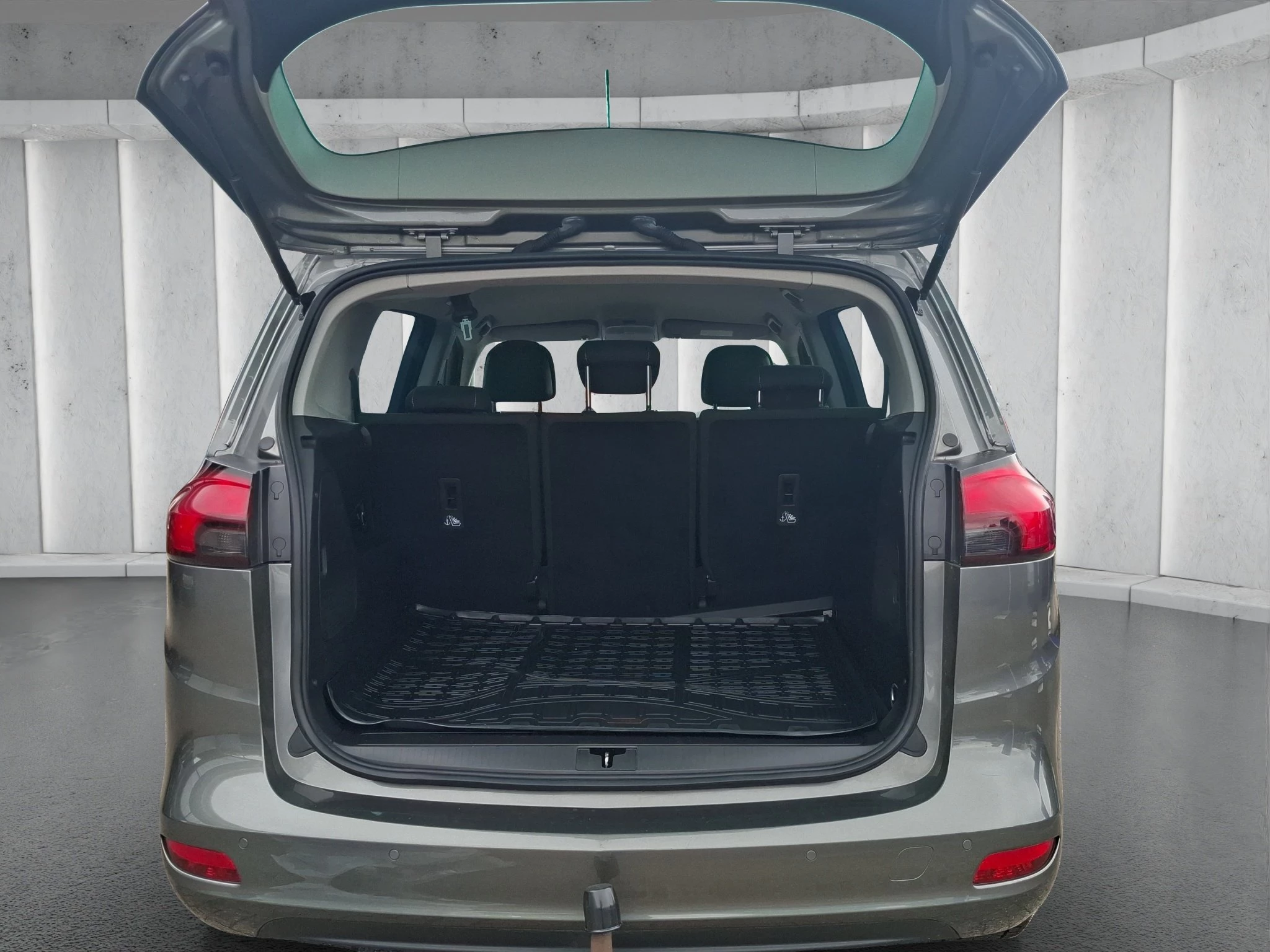 Opel Zafira Business Edition BUSINESSPKT*BI-LED*AHK*LRH*RFK*ERGONOMIESITZ