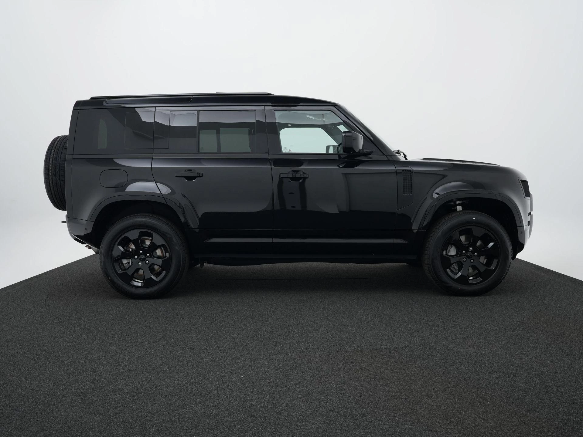 Land Rover Defender 2.0 P300e 110 Dynamic SE Edition