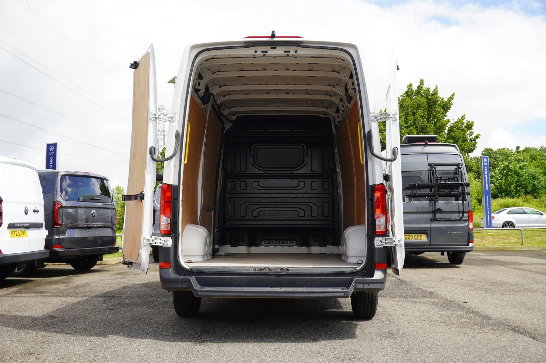 Volkswagen-Crafter-image-33