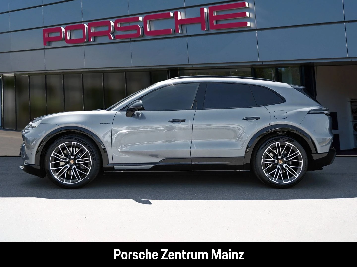 Porsche-Cayenne-image-6