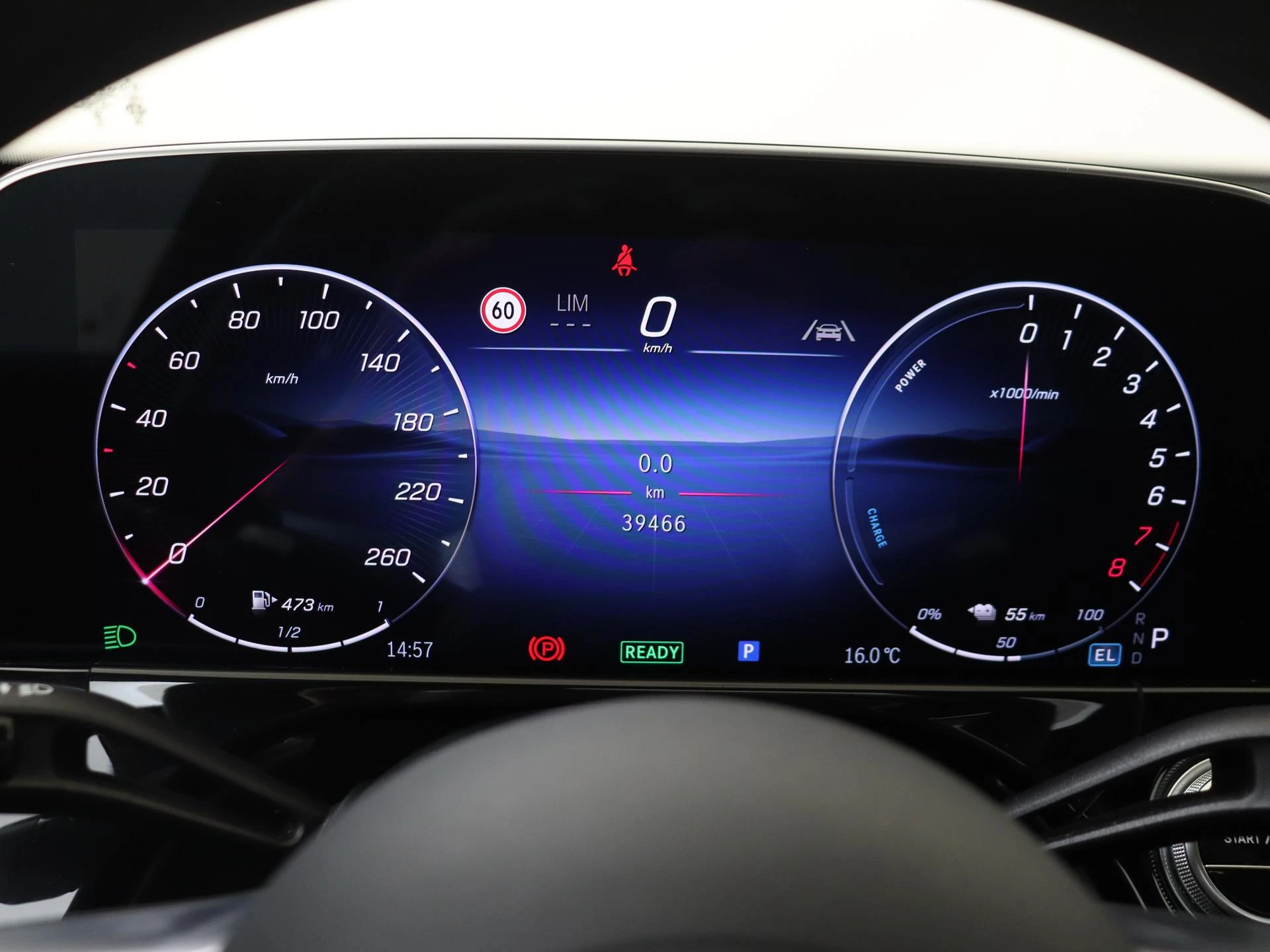 Mercedes-Benz-E-Klasse-image-15
