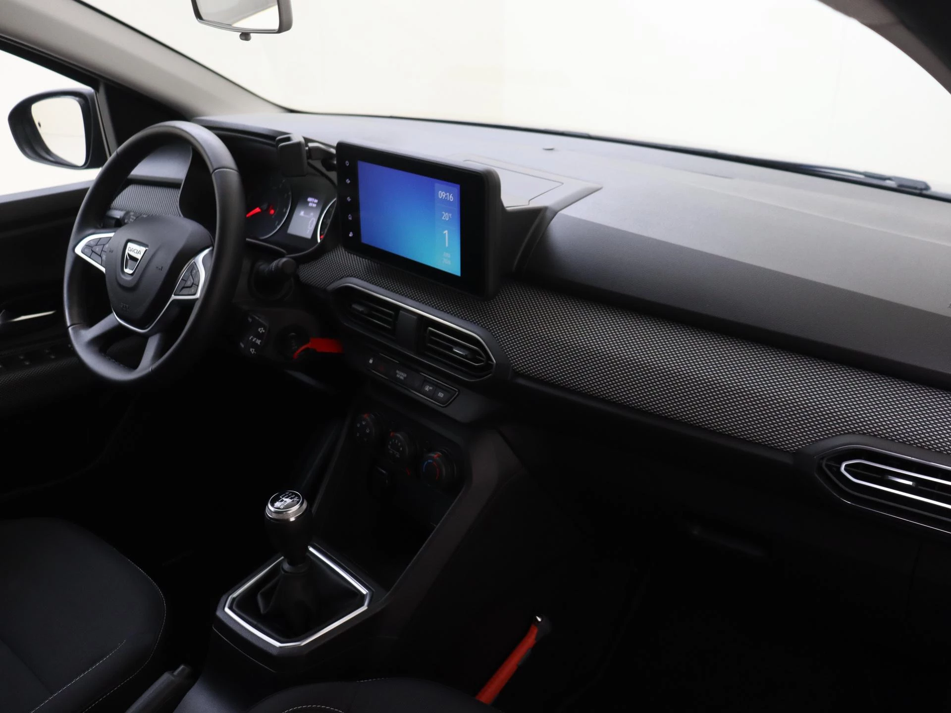 Dacia-Sandero-image-4