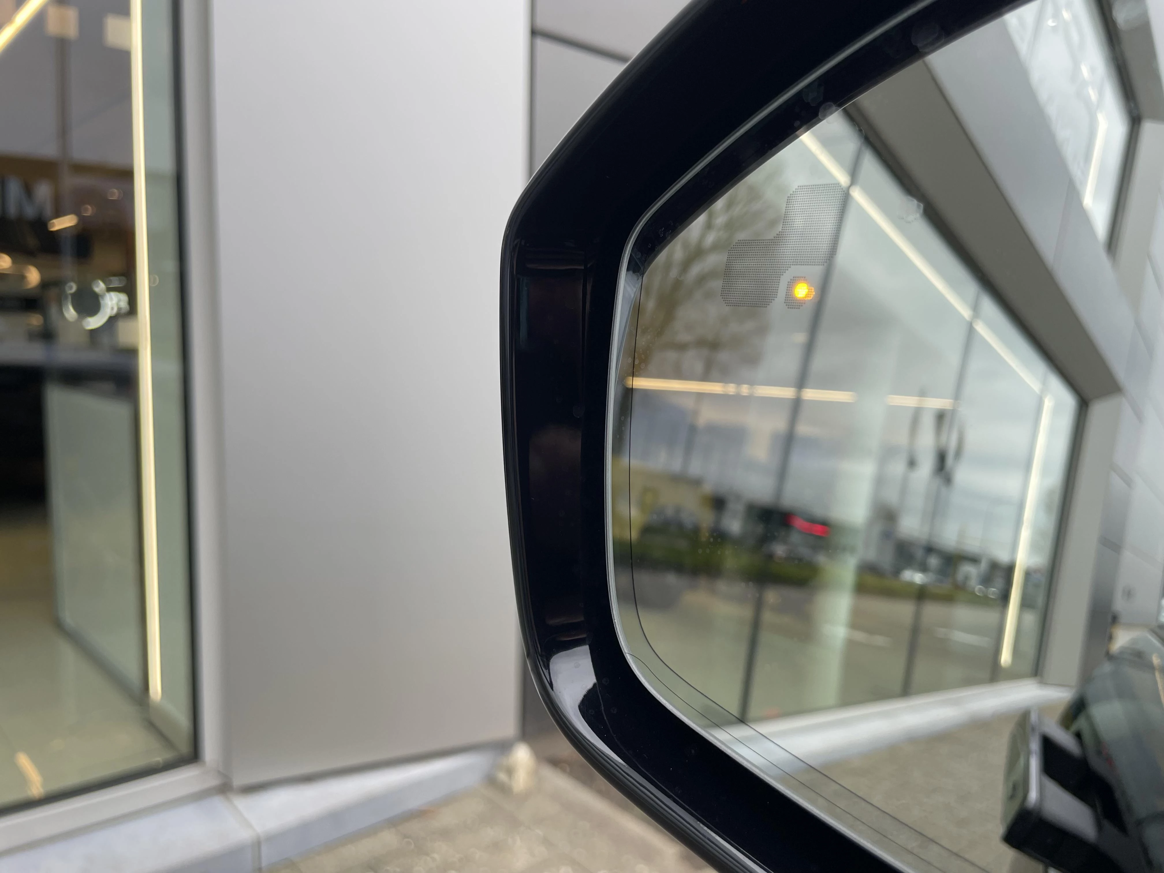 Land Rover Range Rover Evoque P300e S AWD Auto