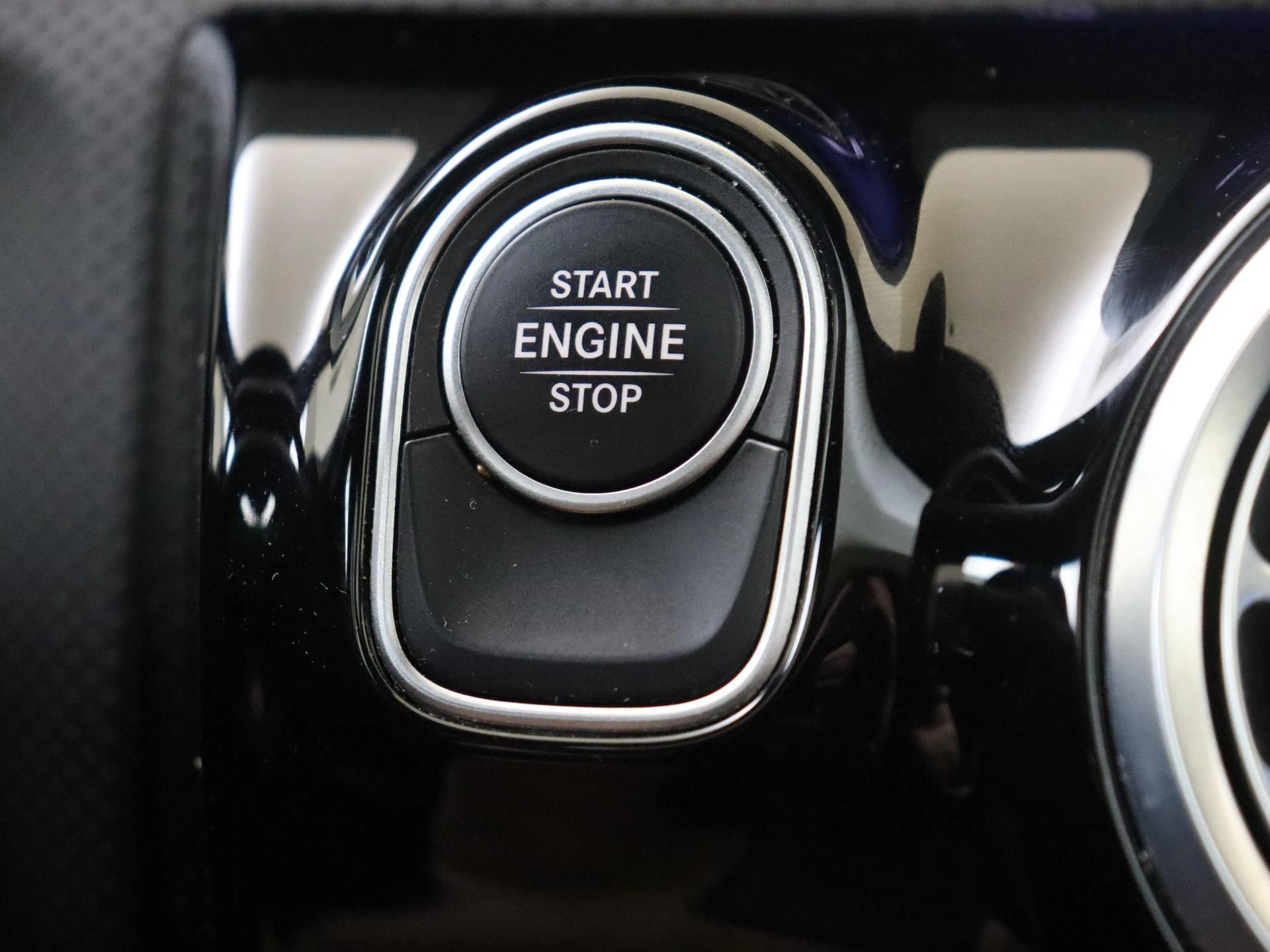 Mercedes-Benz-A-Klasse-image-21