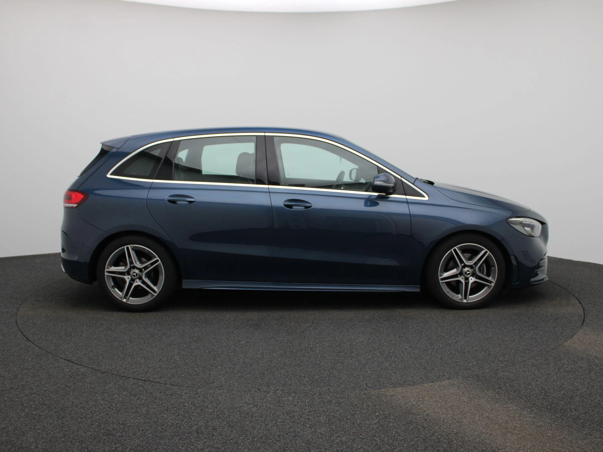 Mercedes-Benz B-Klasse 180 Business Solution AMG