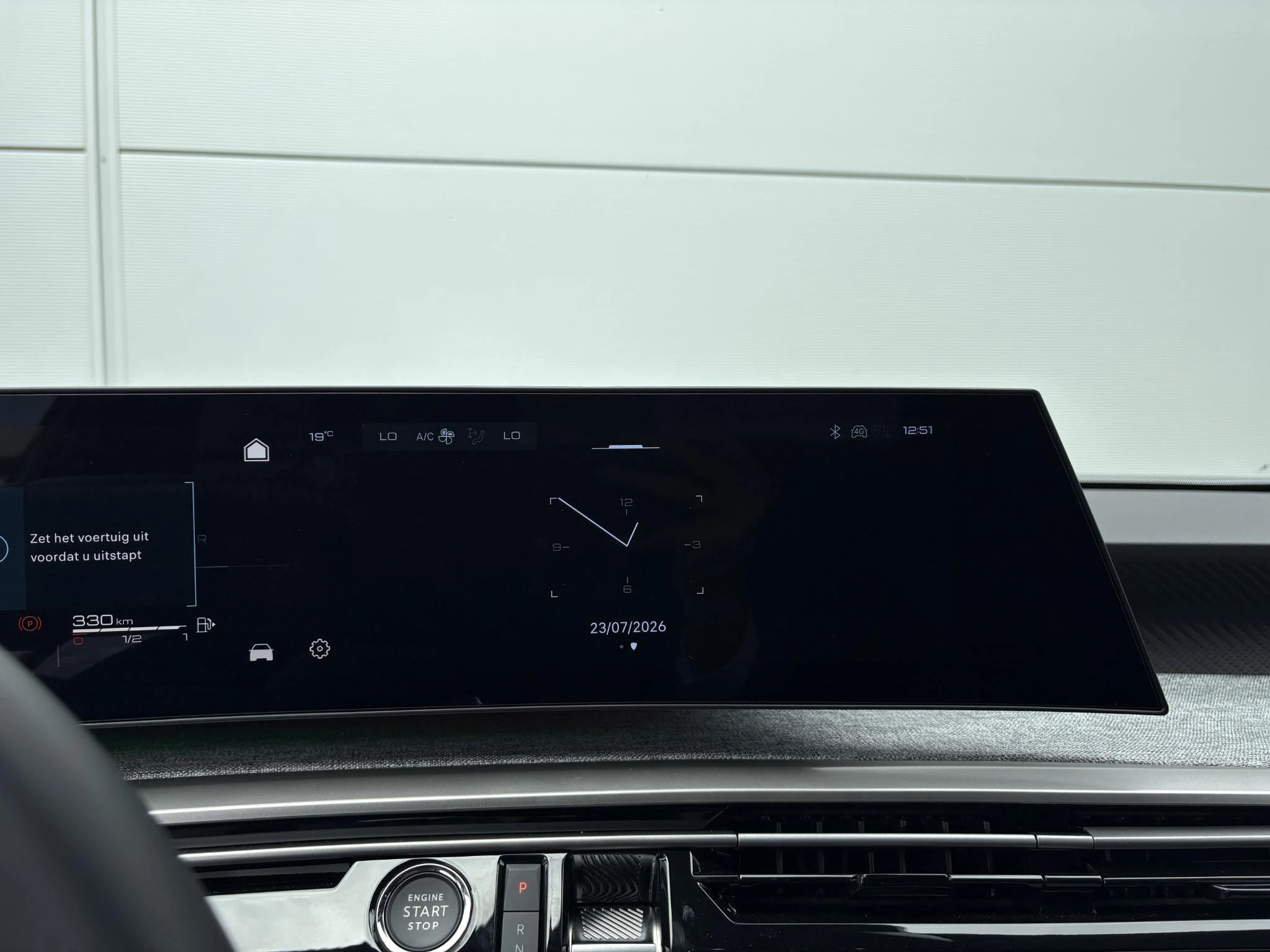 Peugeot 3008 1.6 plug-in Hybrid 195 Allure
