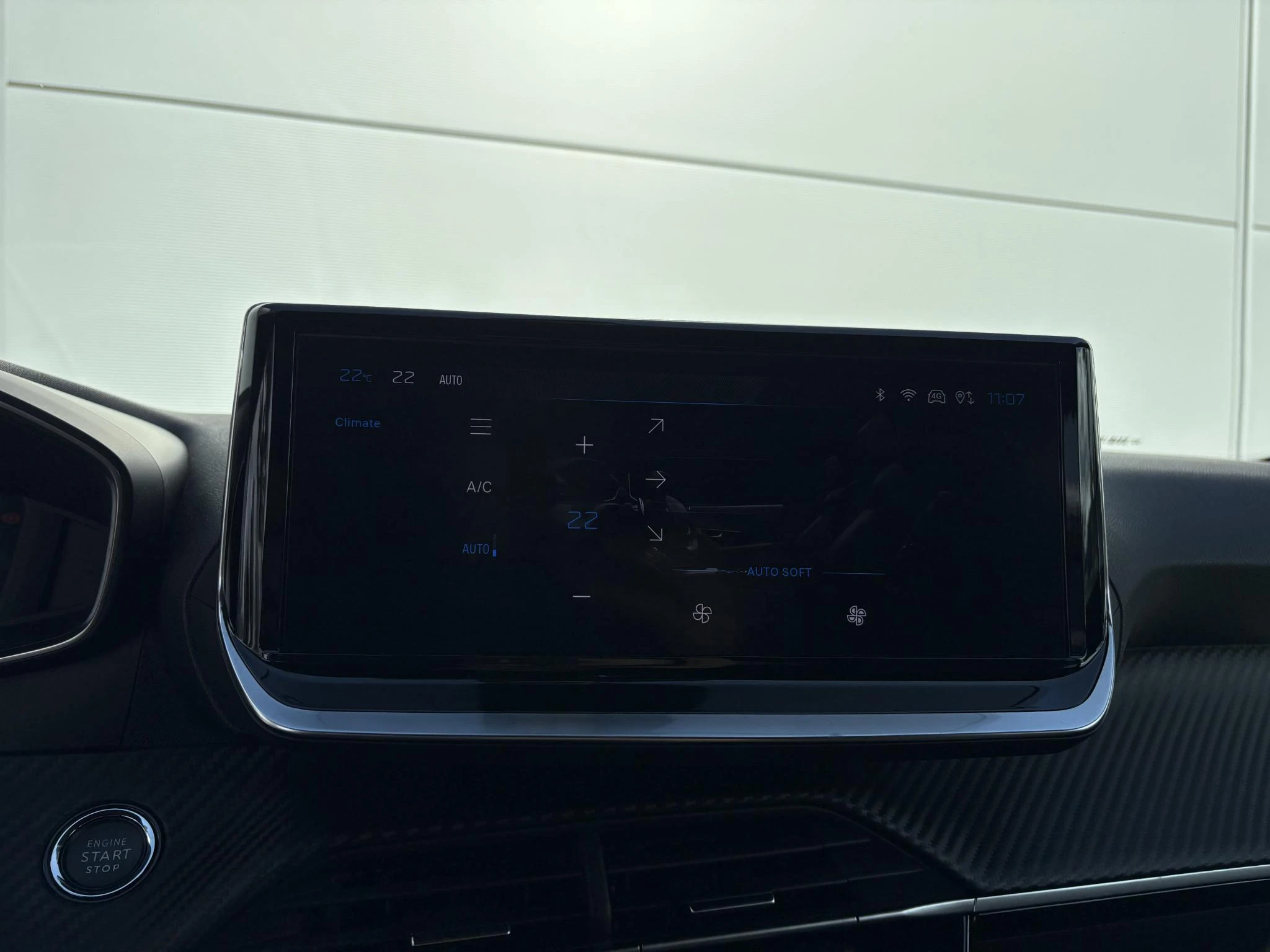 Peugeot-2008-image-18