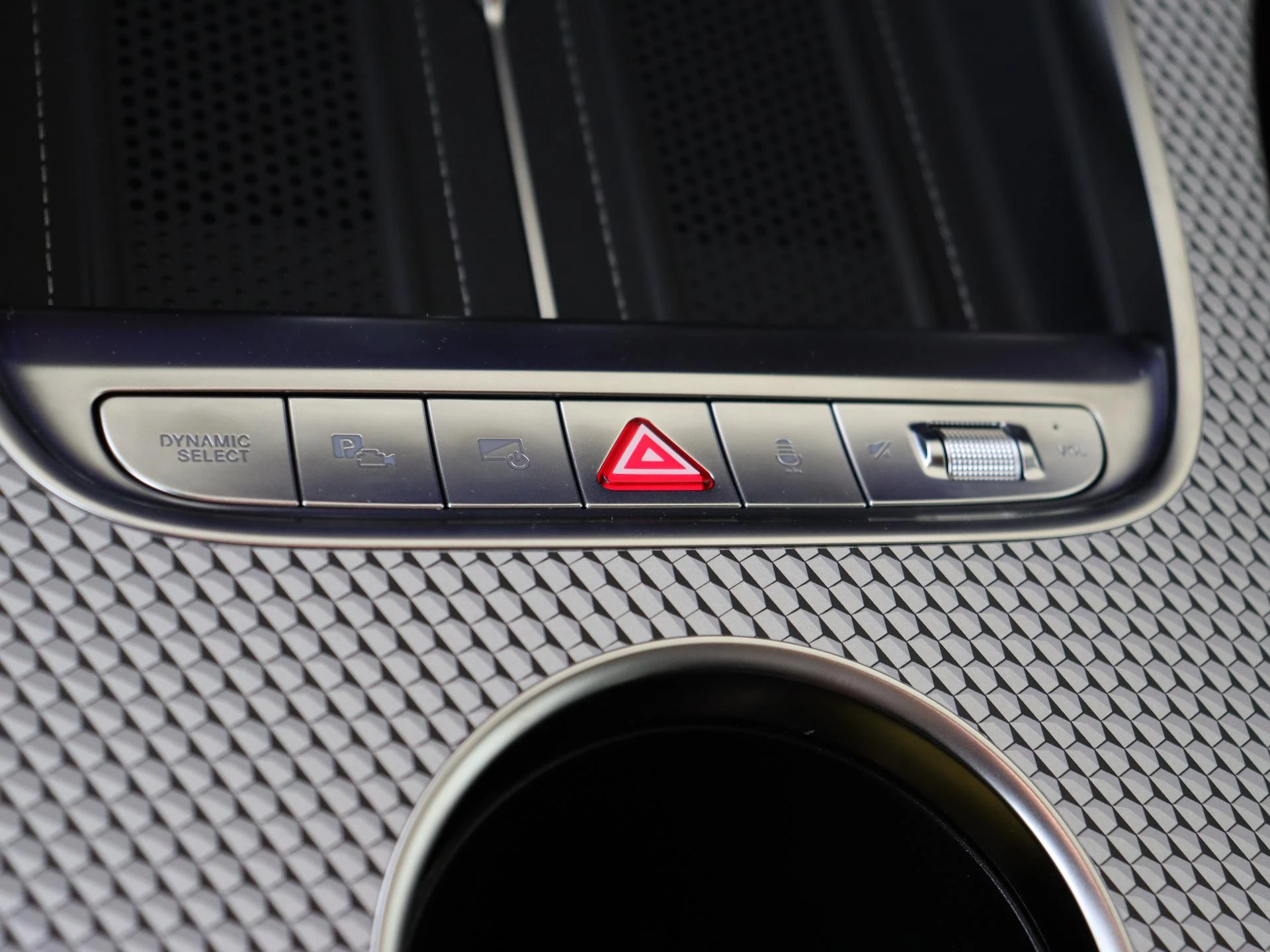 Mercedes-Benz-C-Klasse-image-20