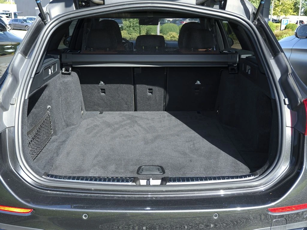 Mercedes-Benz-C-Klasse 220-image-13