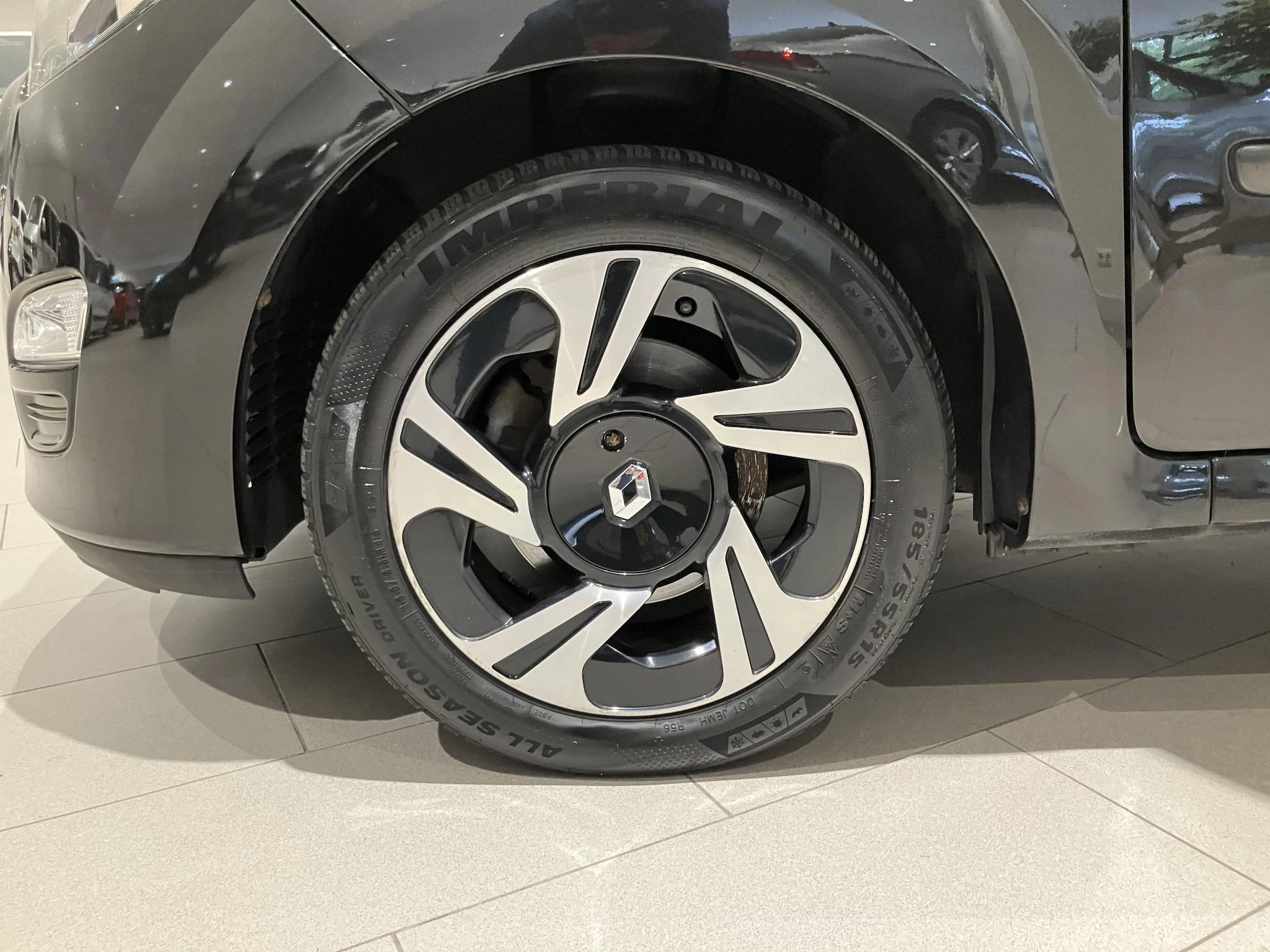 Renault-Twingo-image-1