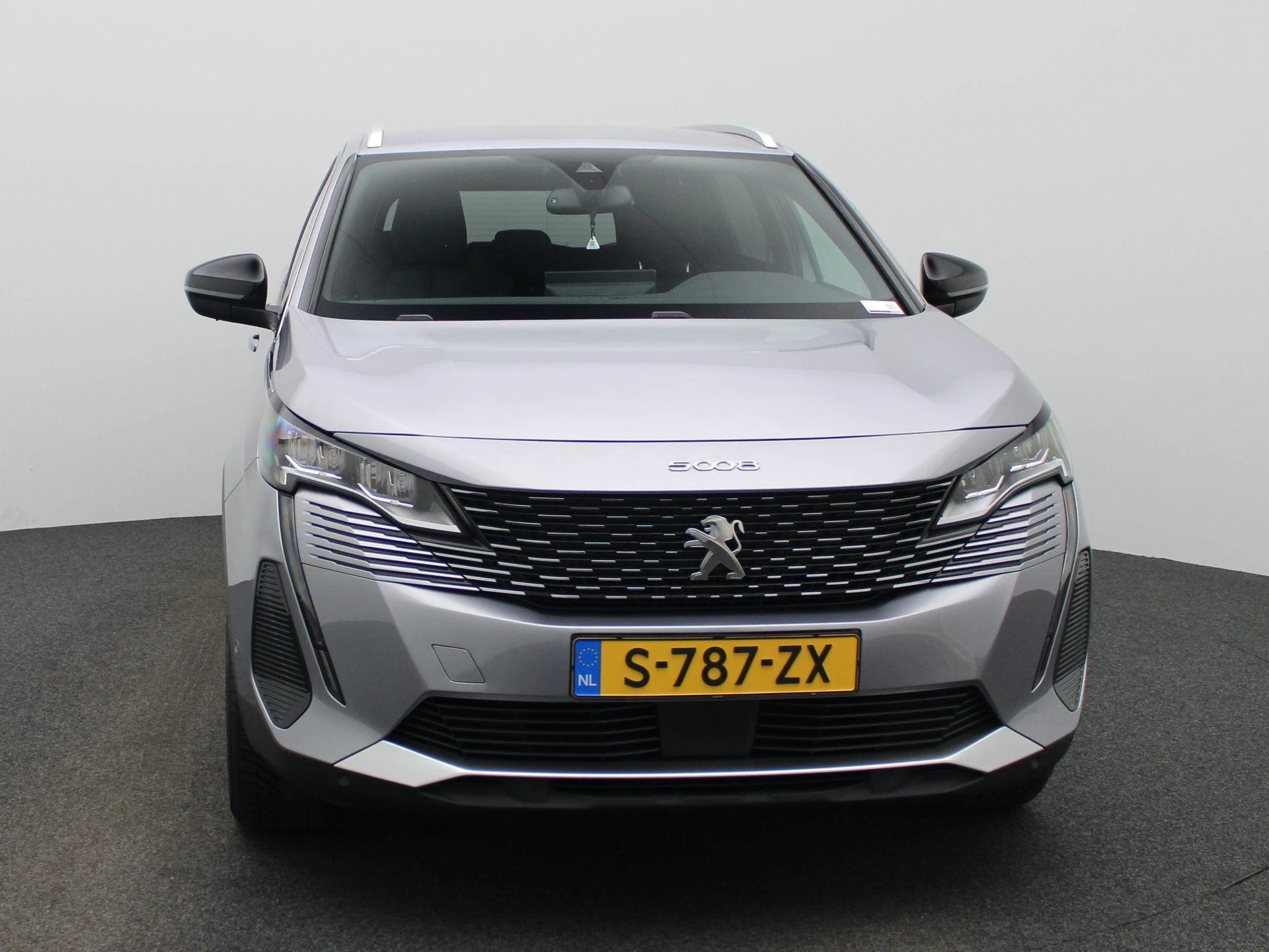 Peugeot-5008-image-2