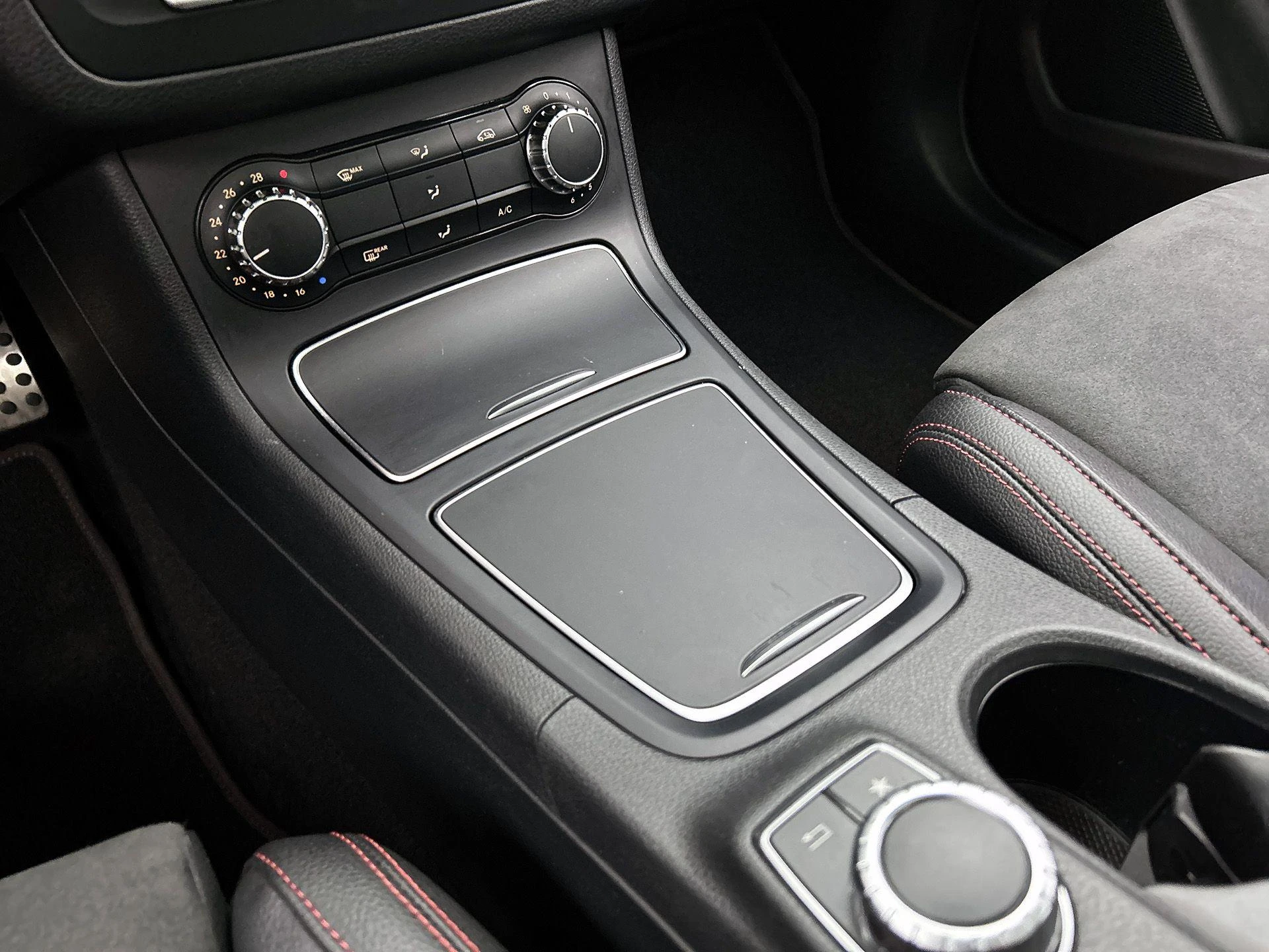 Mercedes-Benz-B-Klasse-image-31