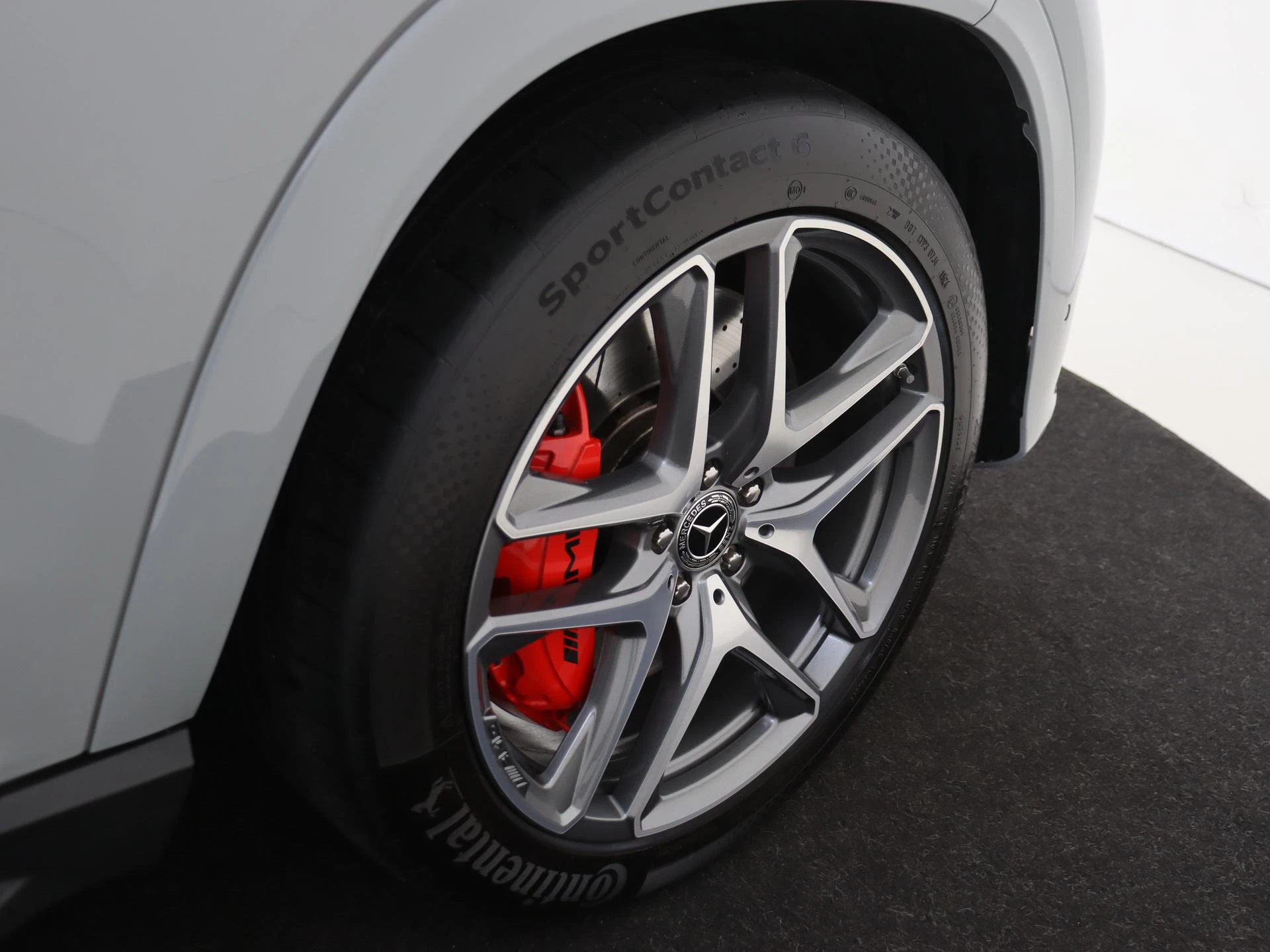 Mercedes-Benz-GLE-image-11