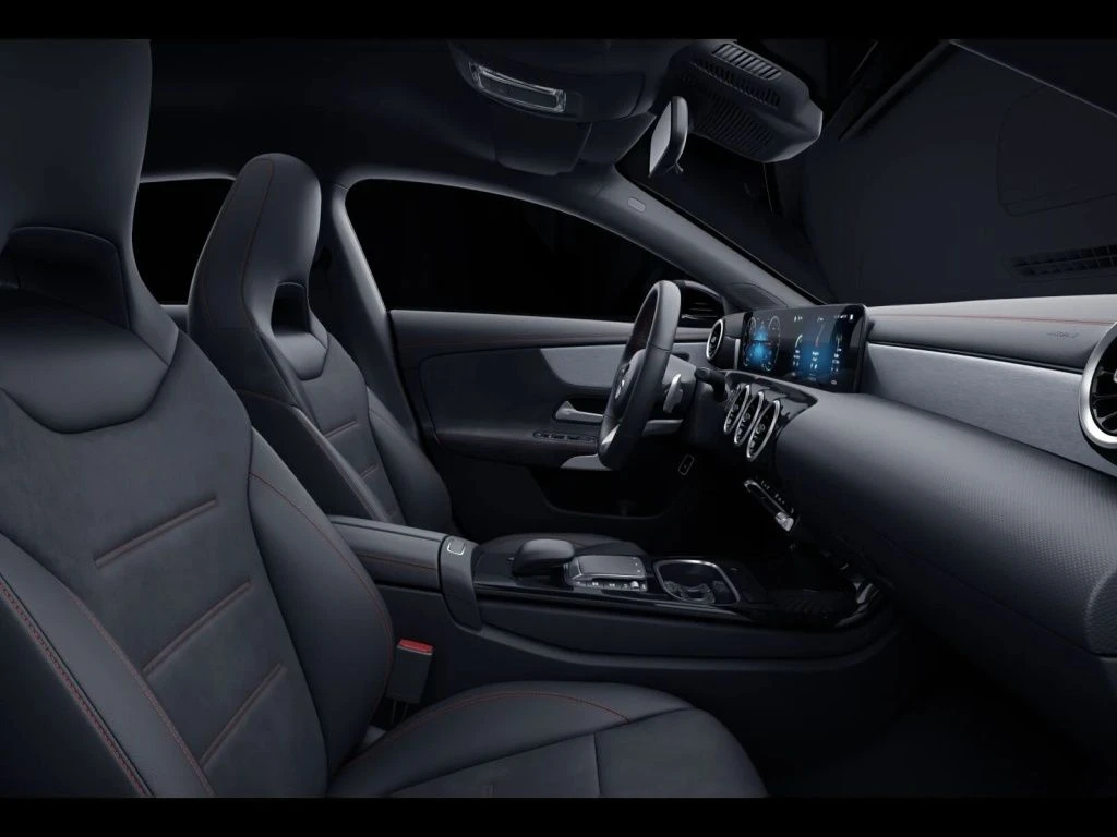 Mercedes-Benz-CLA 250 e-image-9