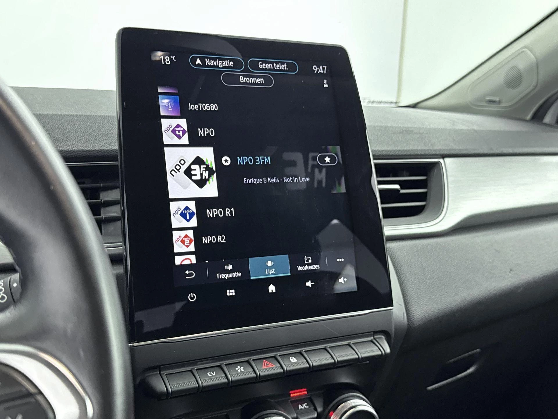 Renault-Captur-image-19
