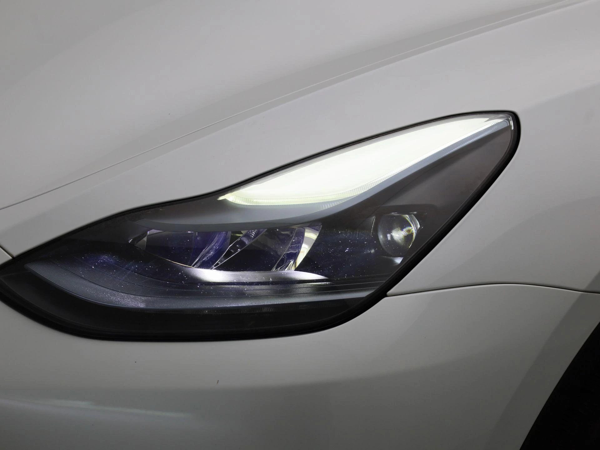 Tesla-Model Y-image-13