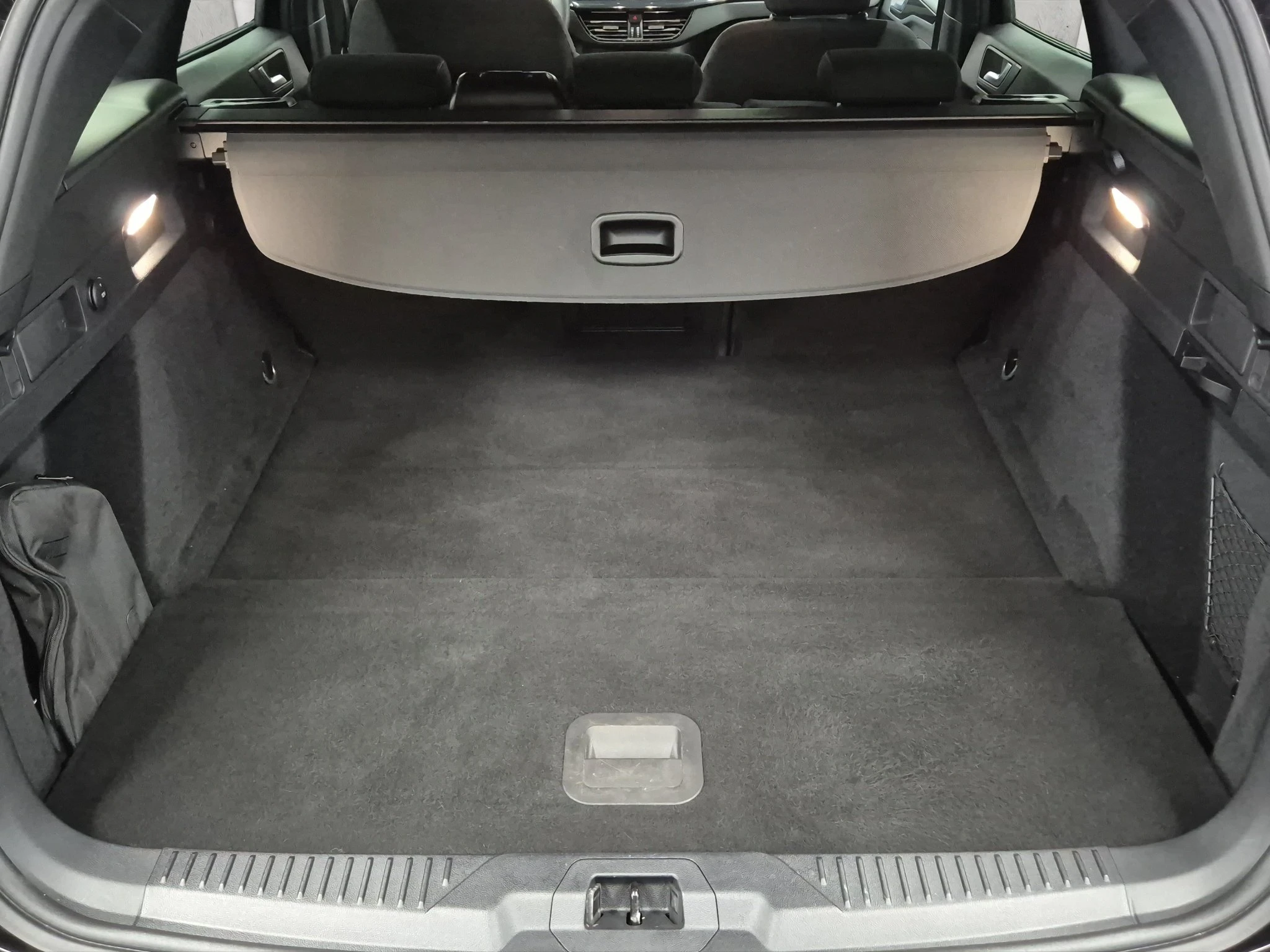 Ford Focus ST-Line X Turnier Aut.*AHK*ACC*HUD*KAM*NAVI*WINTER-PKT.