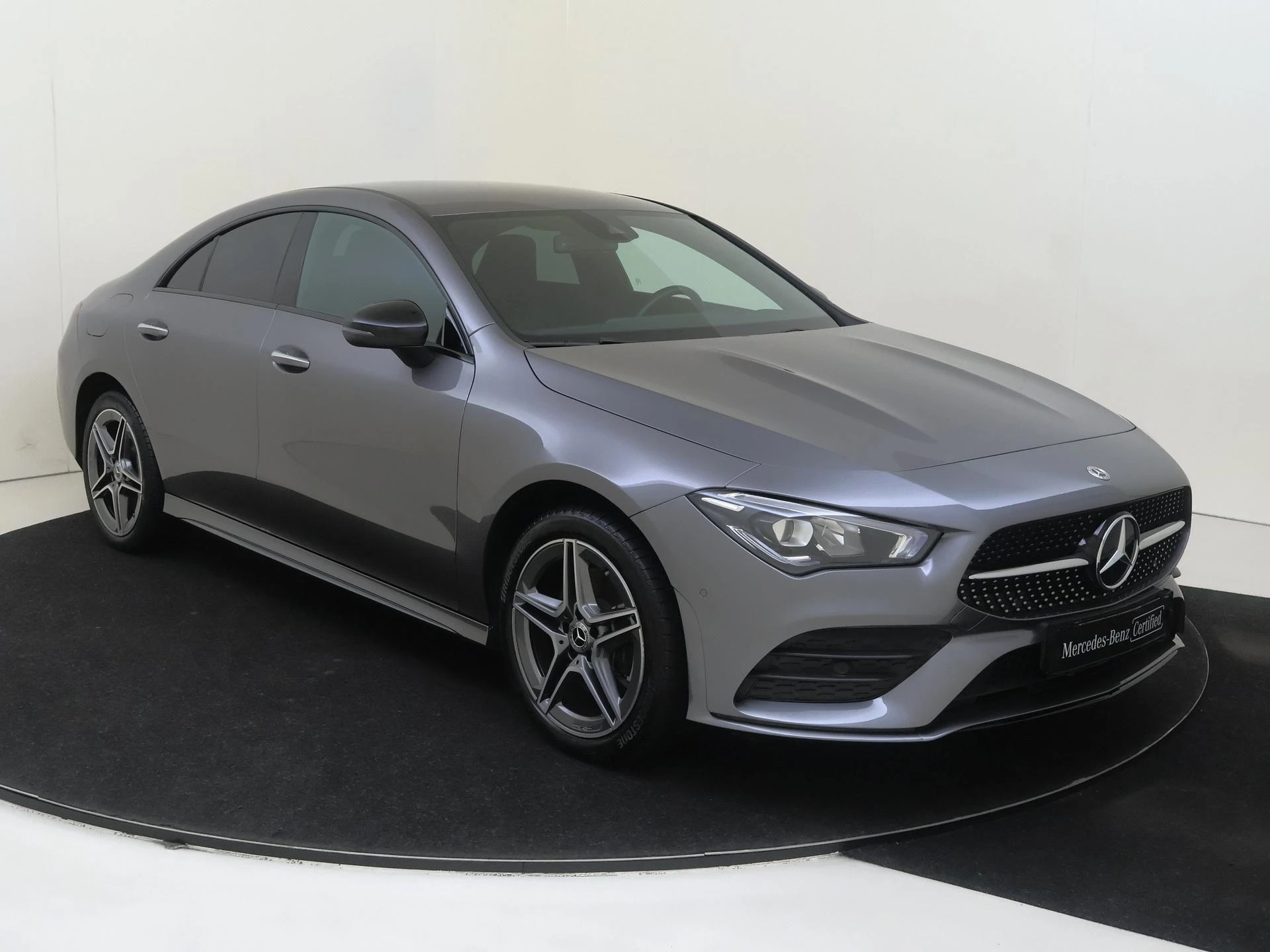 Mercedes-Benz-CLA-image-1