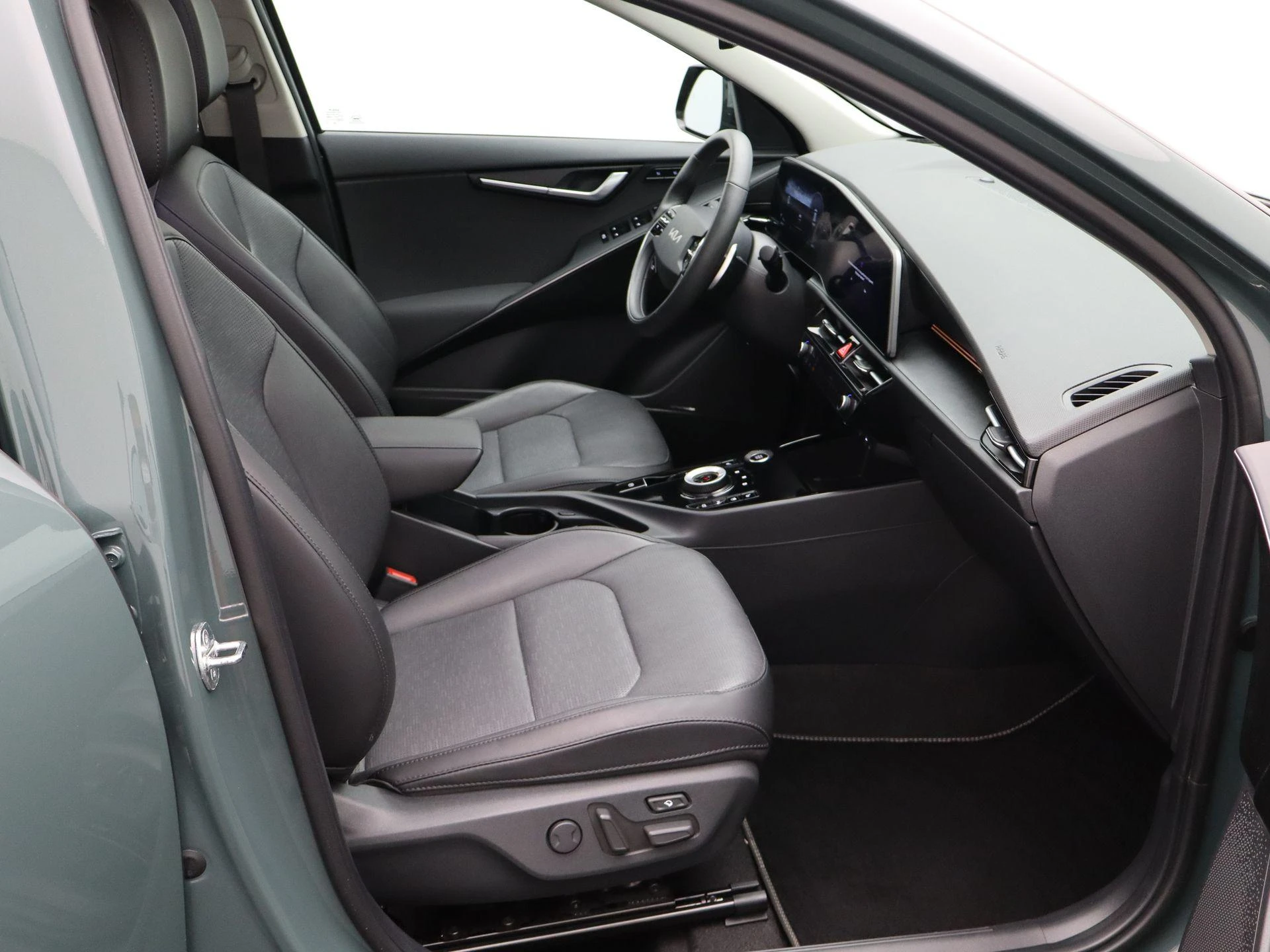 Kia Niro 1.6 GDi Hybrid Launch Edition