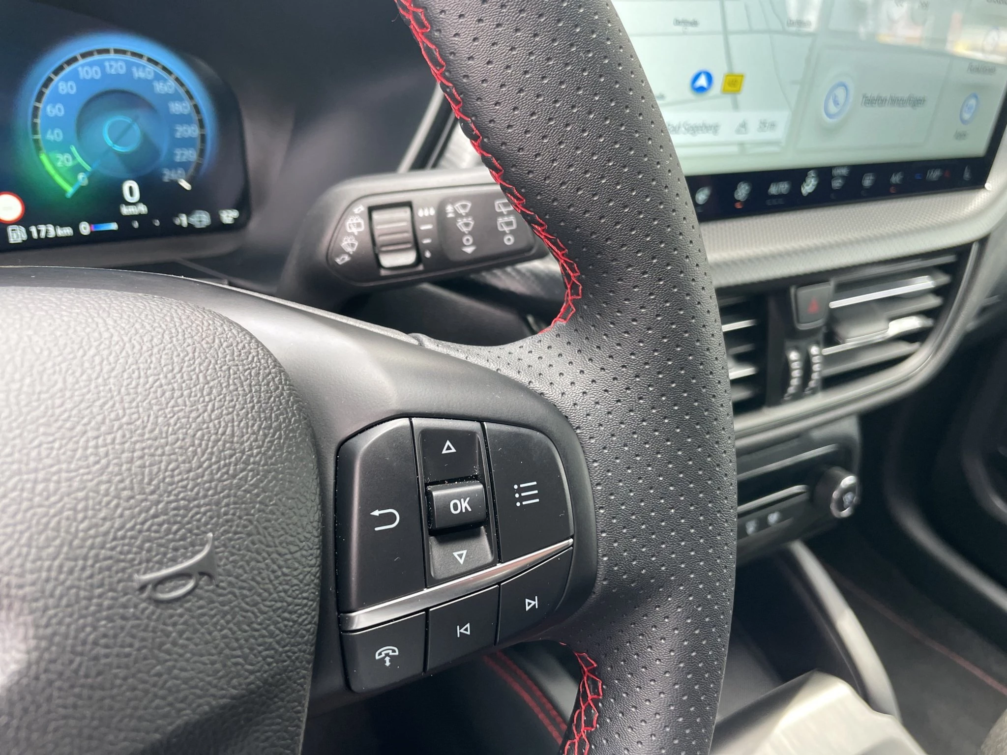 Ford Kuga ST-Line Plug-in*LED-MATRIX*KAM*NAVI*WINTER-PKT.