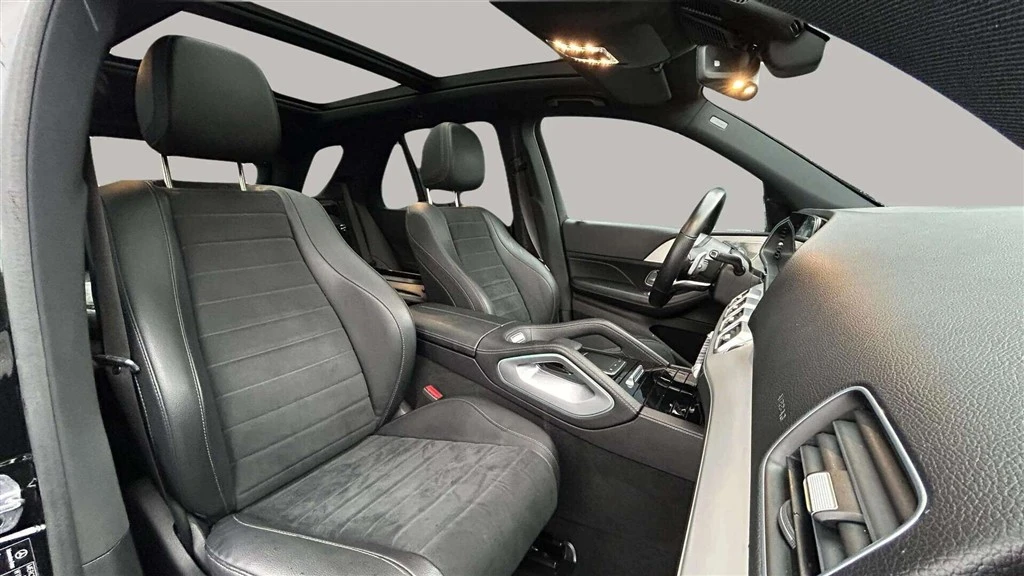 Mercedes-Benz-GLE-image-26