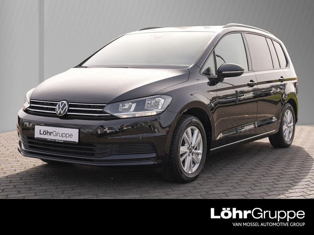 Volkswagen-Touran-image-0