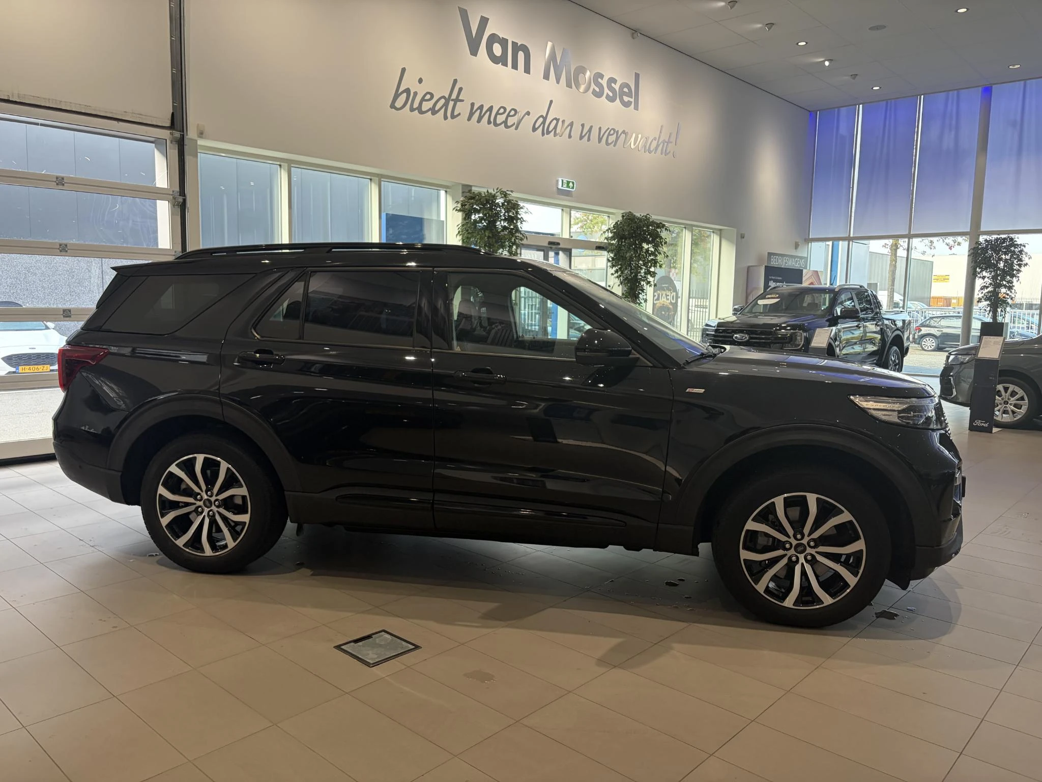 Ford-Explorer-image-5