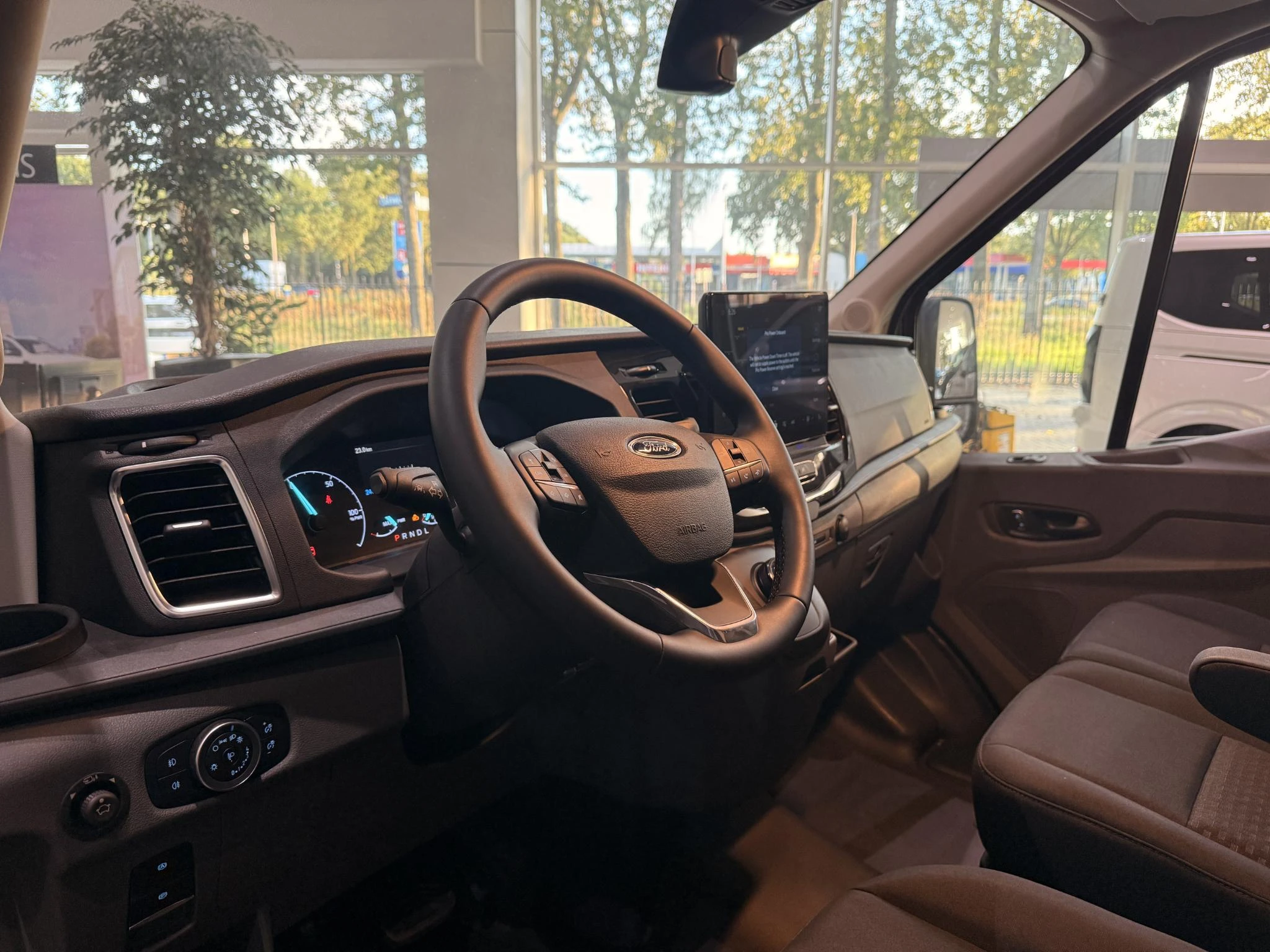 Ford-E-Transit-image-14