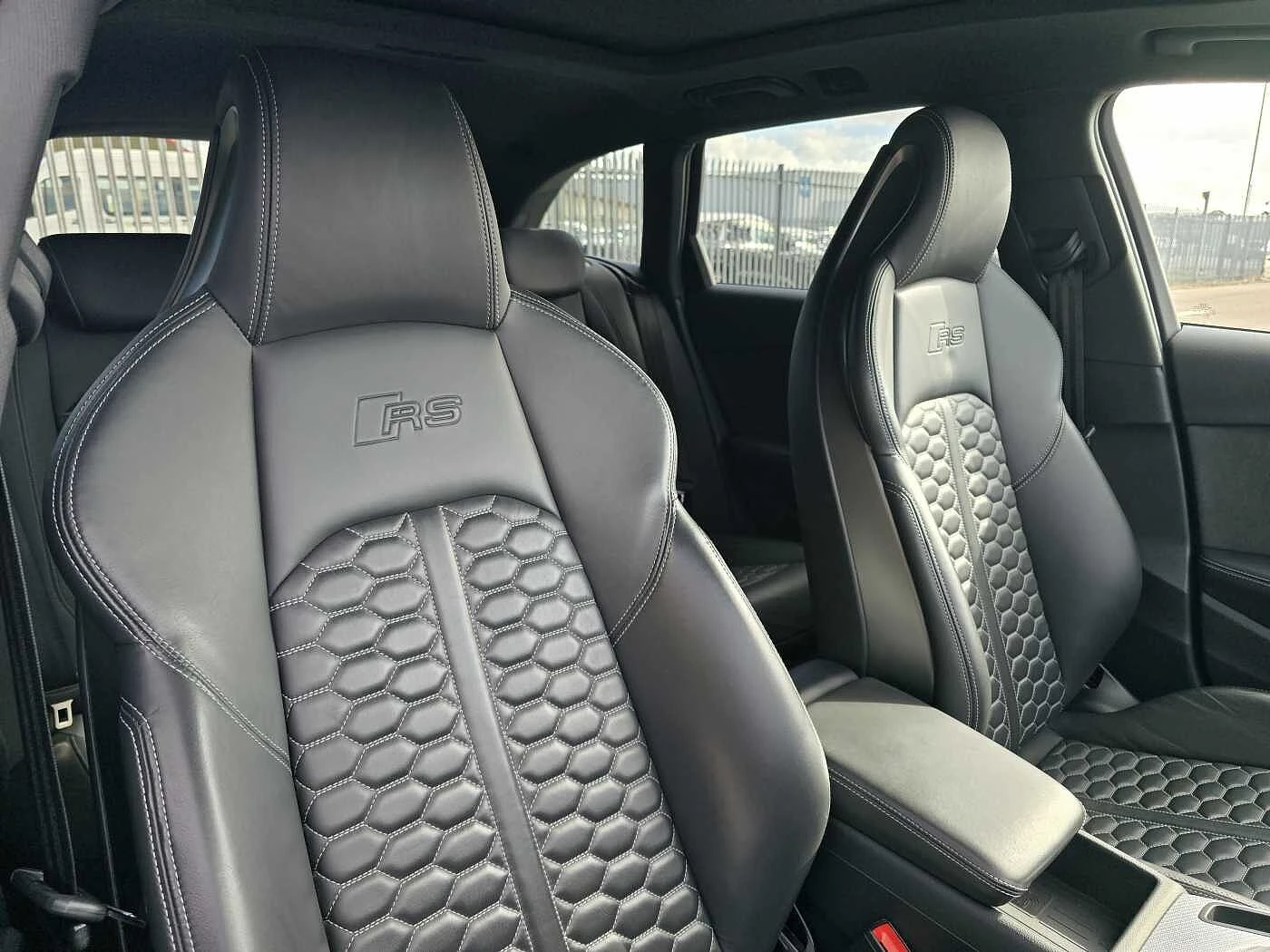 Audi-RS4-image-14