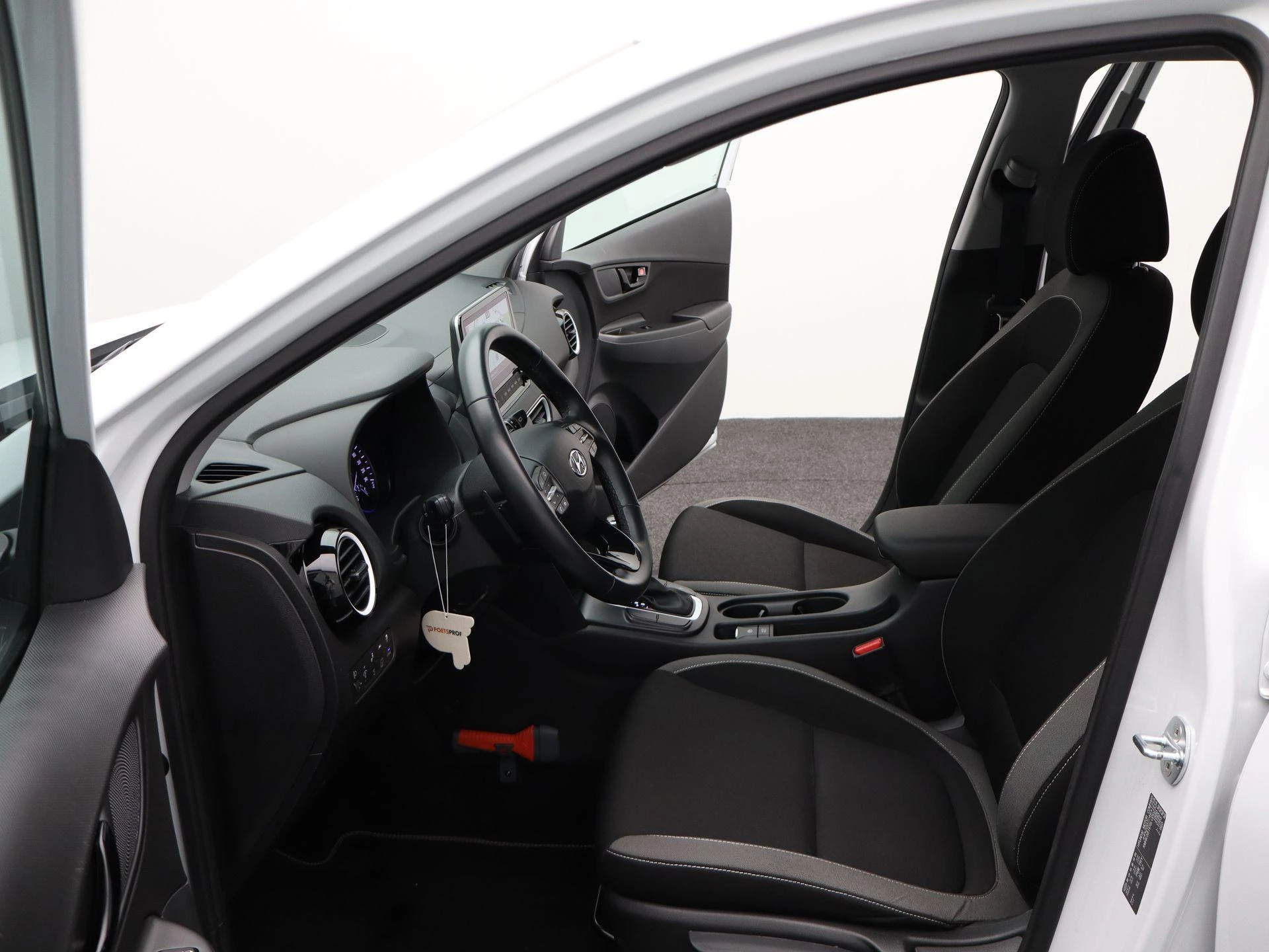 Hyundai-Kona-image-10