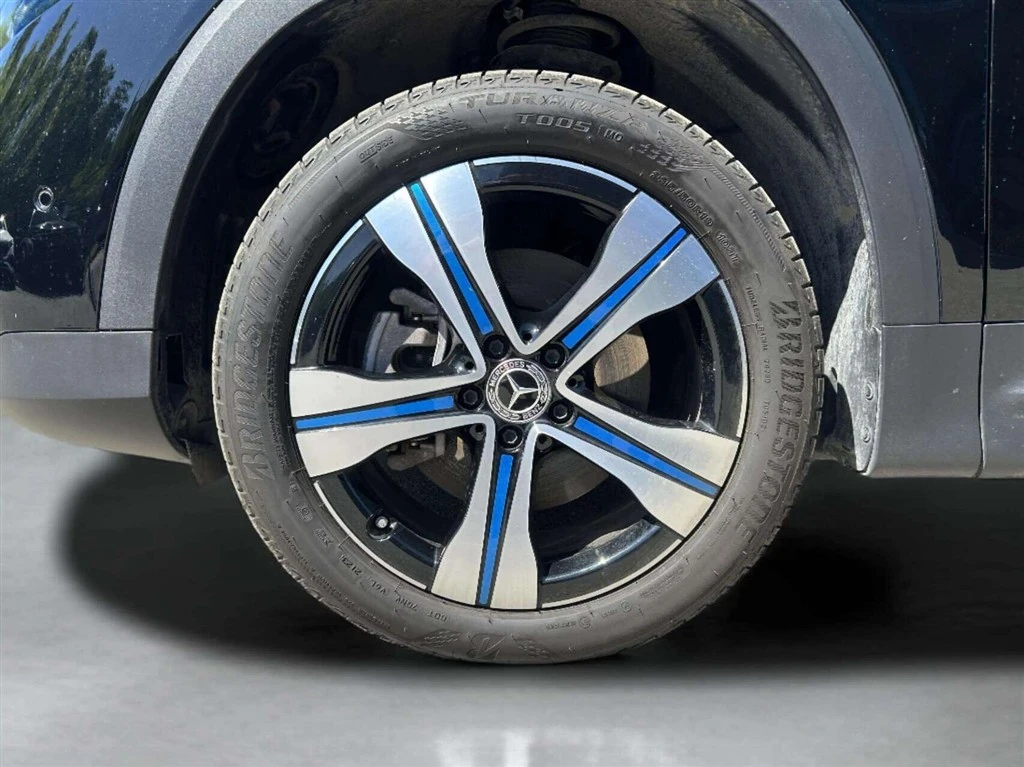 Mercedes-Benz-EQB-image-8