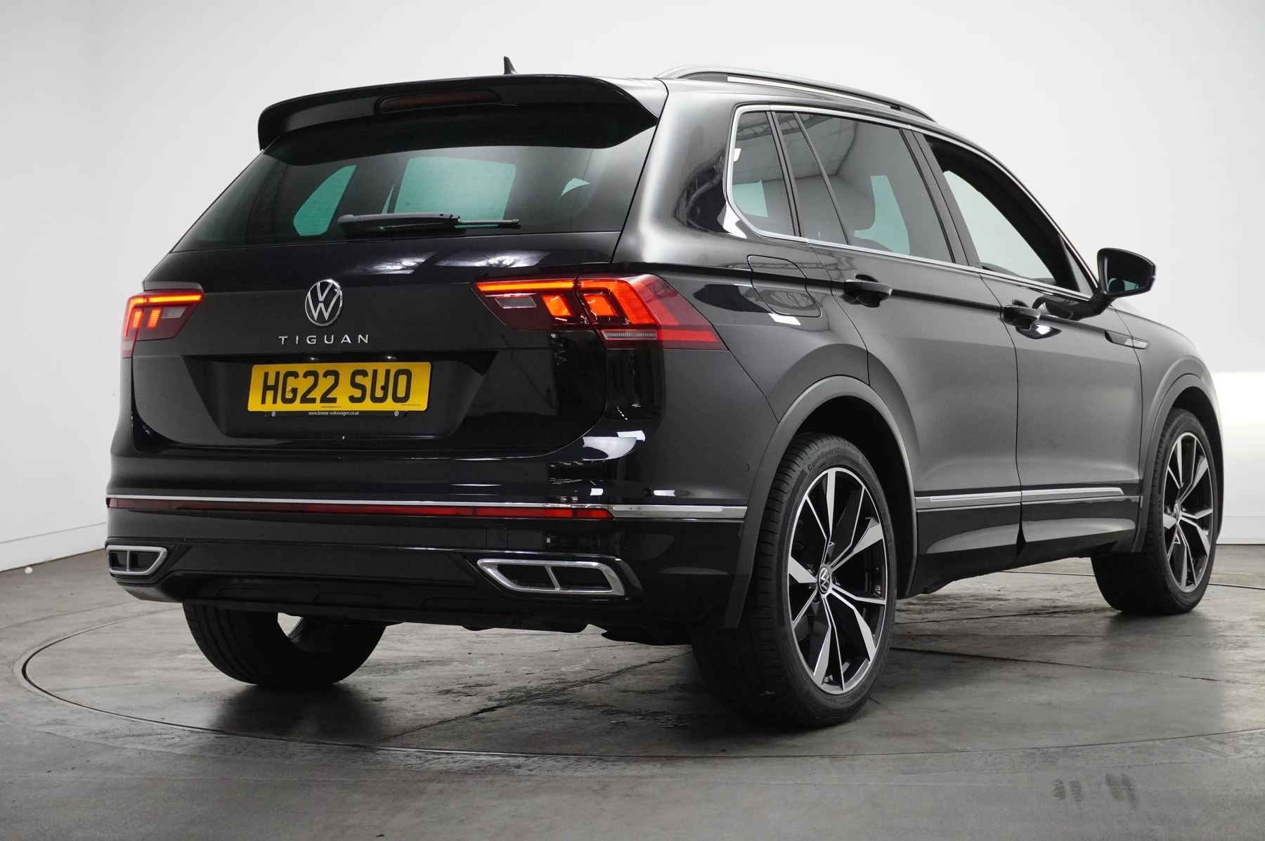Volkswagen-Tiguan-image-15