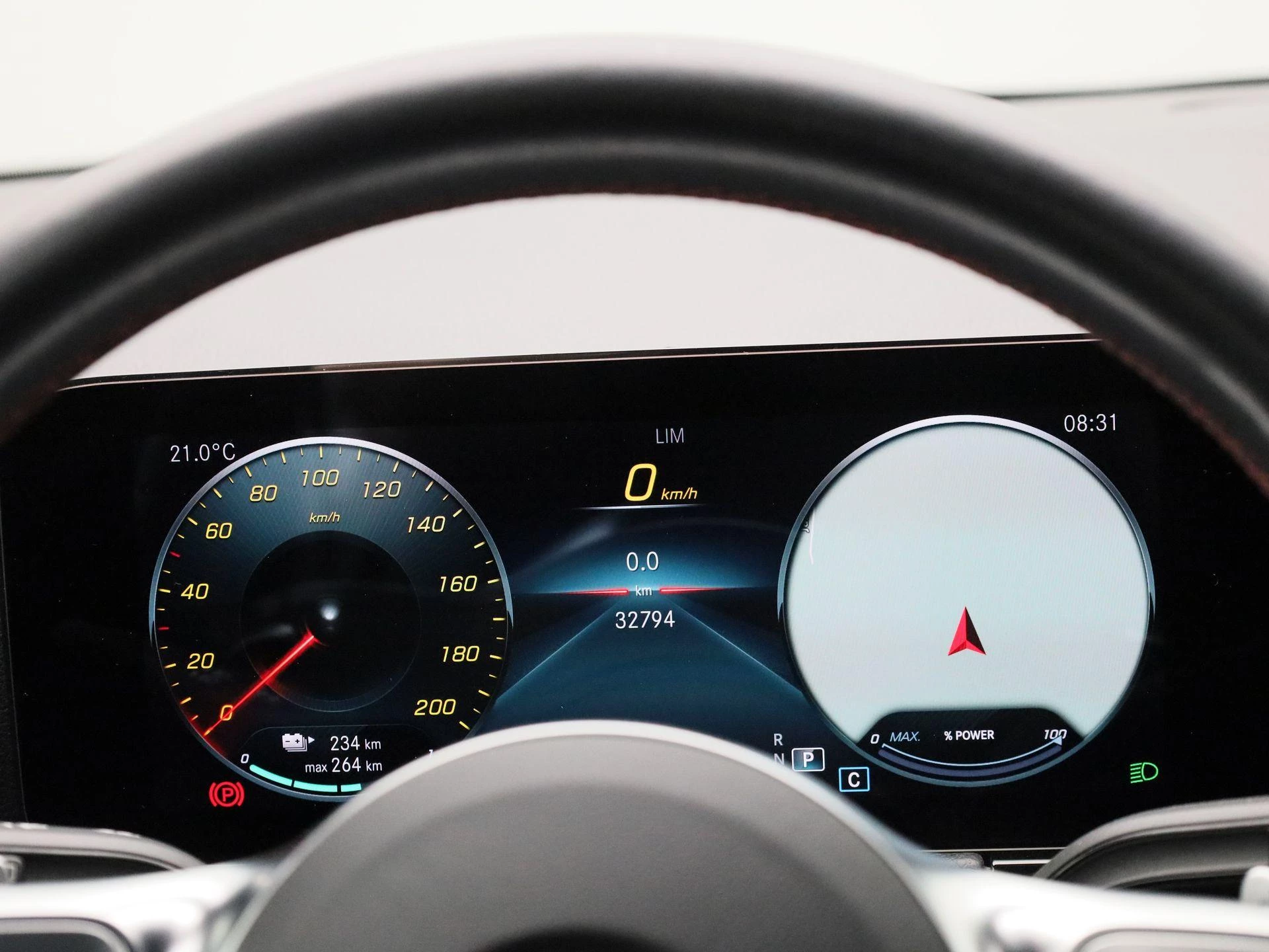 Mercedes-Benz-EQA-image-7