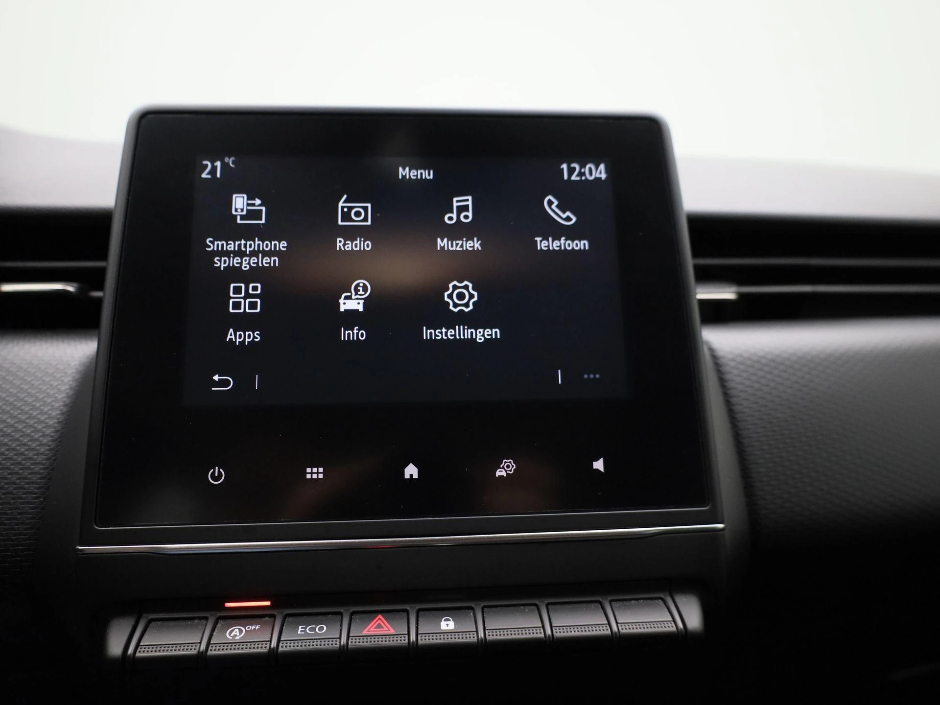 Renault-Clio-image-15